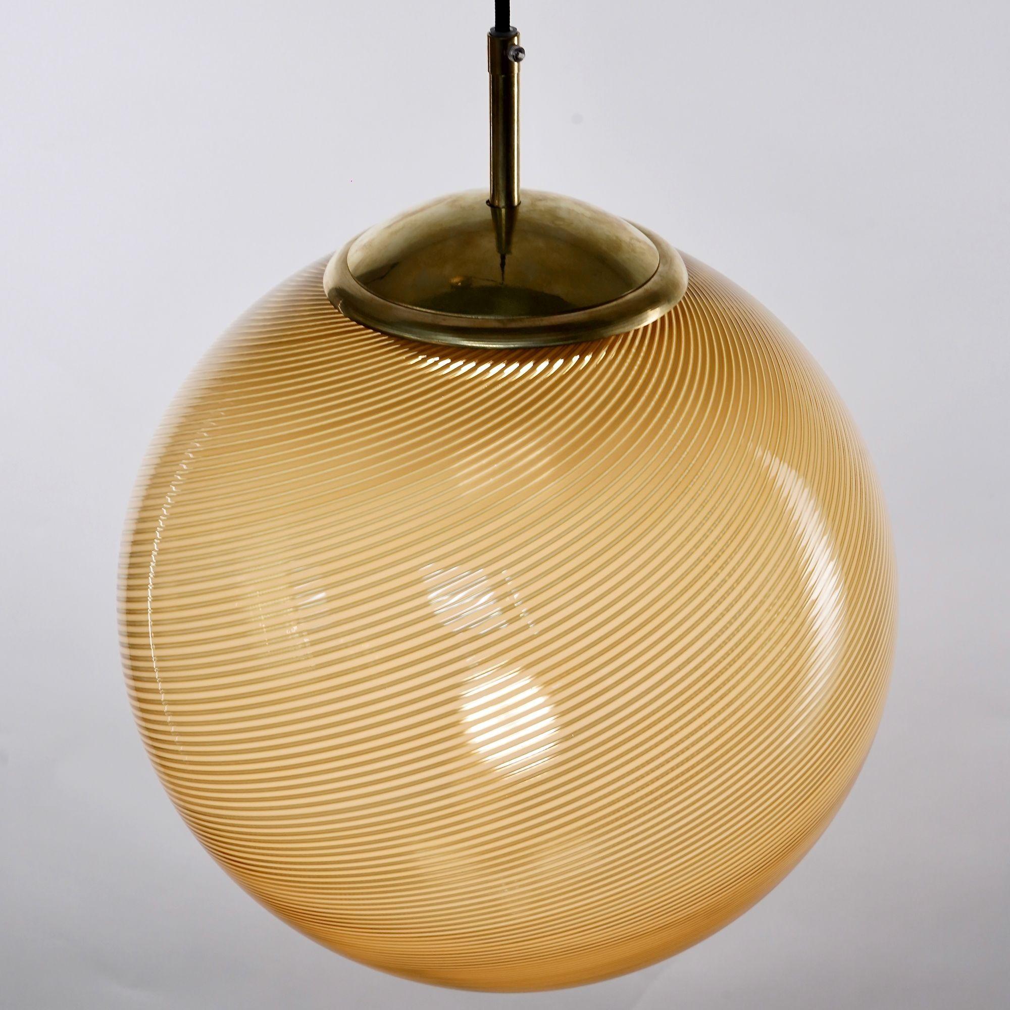 XXIe siècle et contemporain Gaia Trittico 3 Murano Amber MezzaFiligrana sphère en verre Silvio Piattelli Design en vente