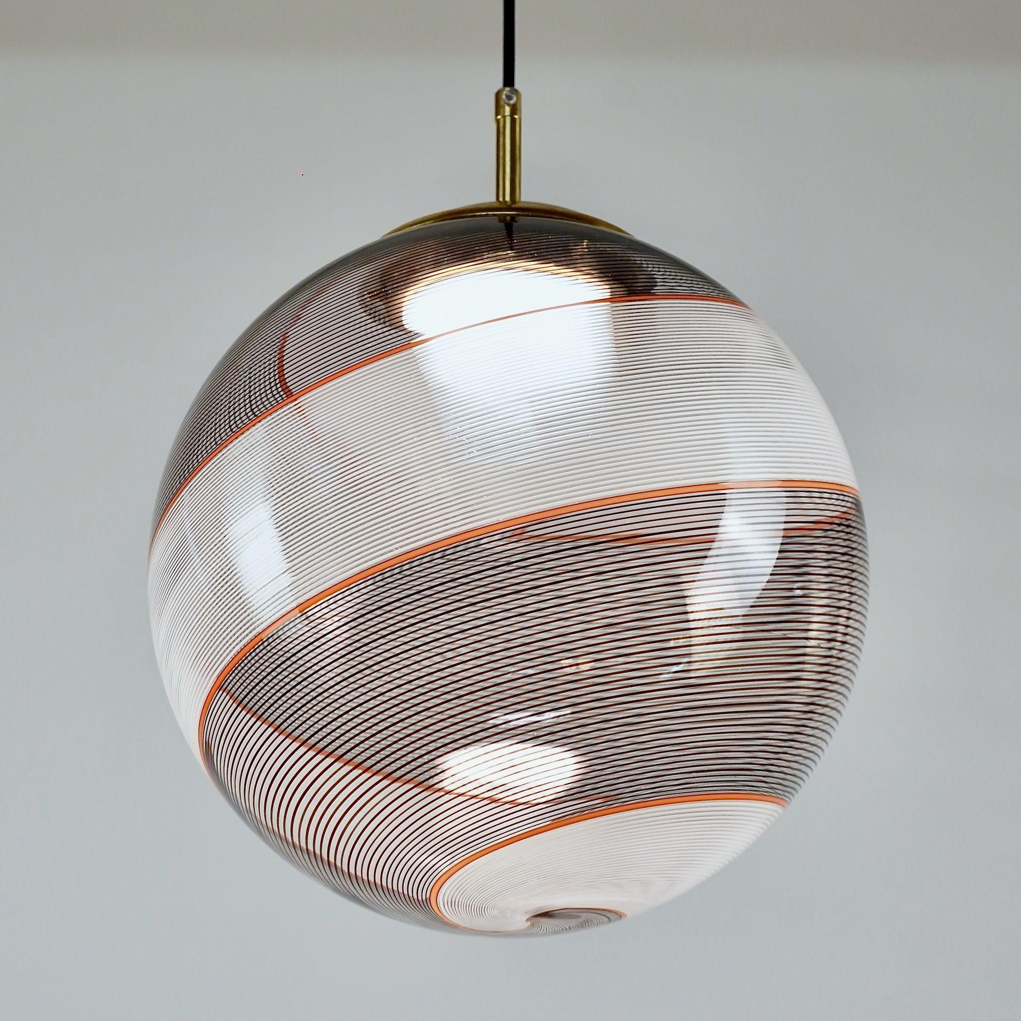 Gaia Trittico, 3 sphères en verre de Murano Filigrana blanc et noir, Piattelli Design en vente 3