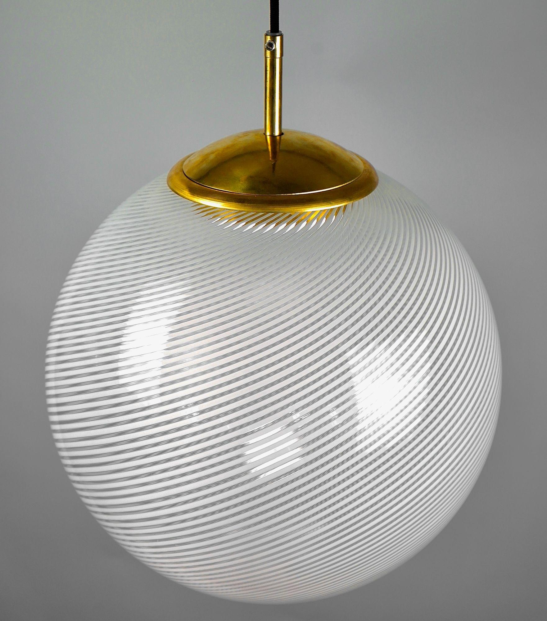 Gaia Trittico, 3 sphères en verre Murano White Mezza Filigrana, Piattelli Design en vente 3