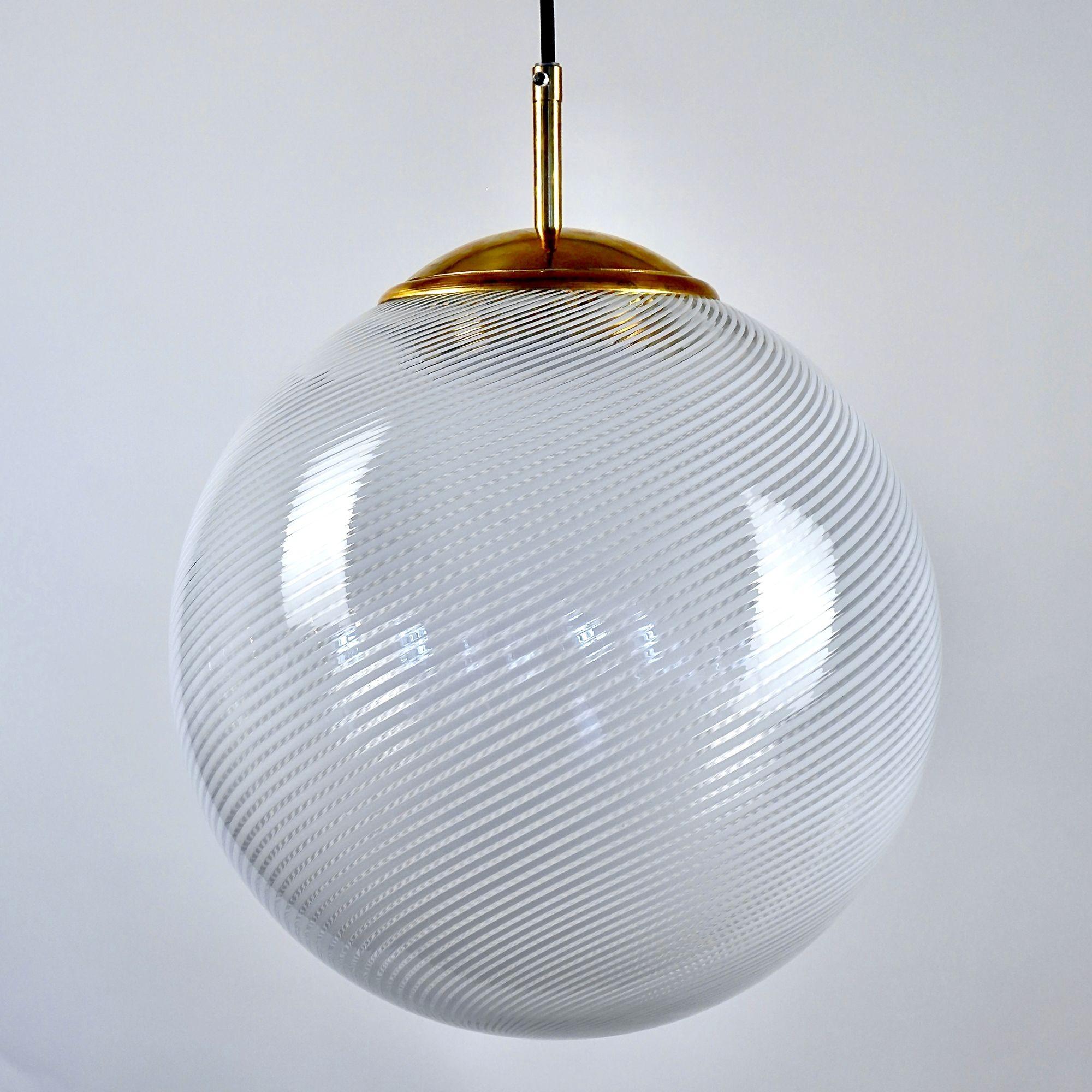 Gaia Trittico, 3 sphères en verre Murano White Mezza Filigrana, Piattelli Design en vente 6