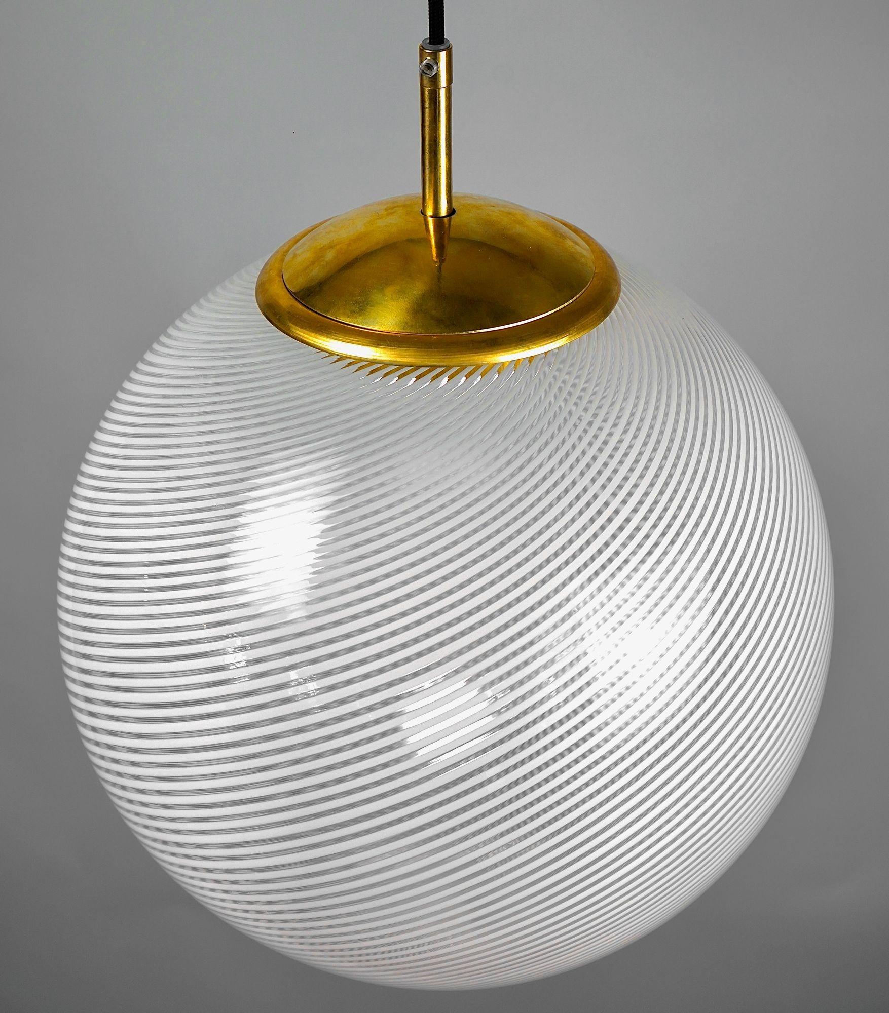 Gaia Trittico, 3 sphères en verre Murano White Mezza Filigrana, Piattelli Design en vente 9