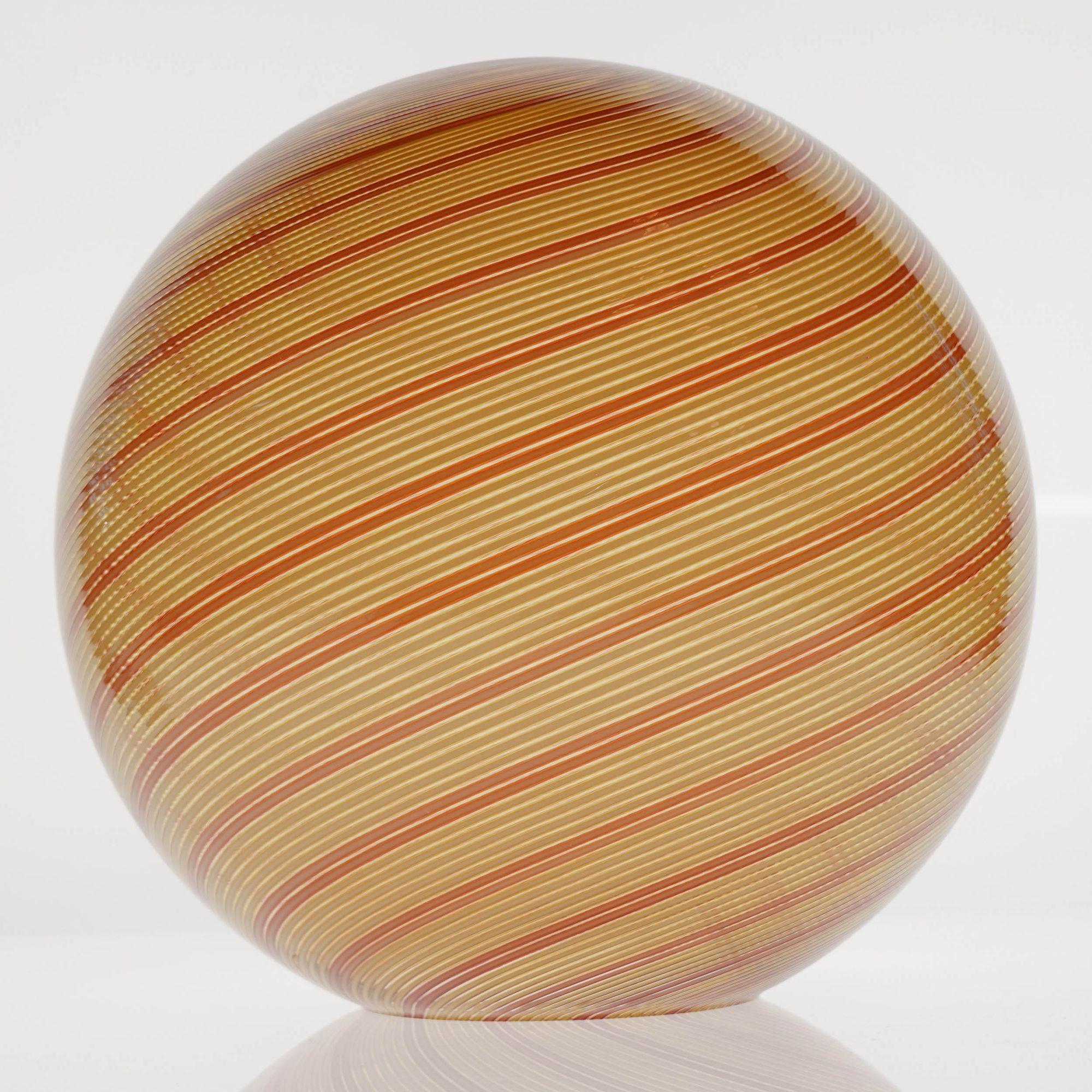 Ensemble Gaia Trittico de 3 sphères en verre filigrana Mezza ambré/rouge de Murano, Piattelli en vente 8