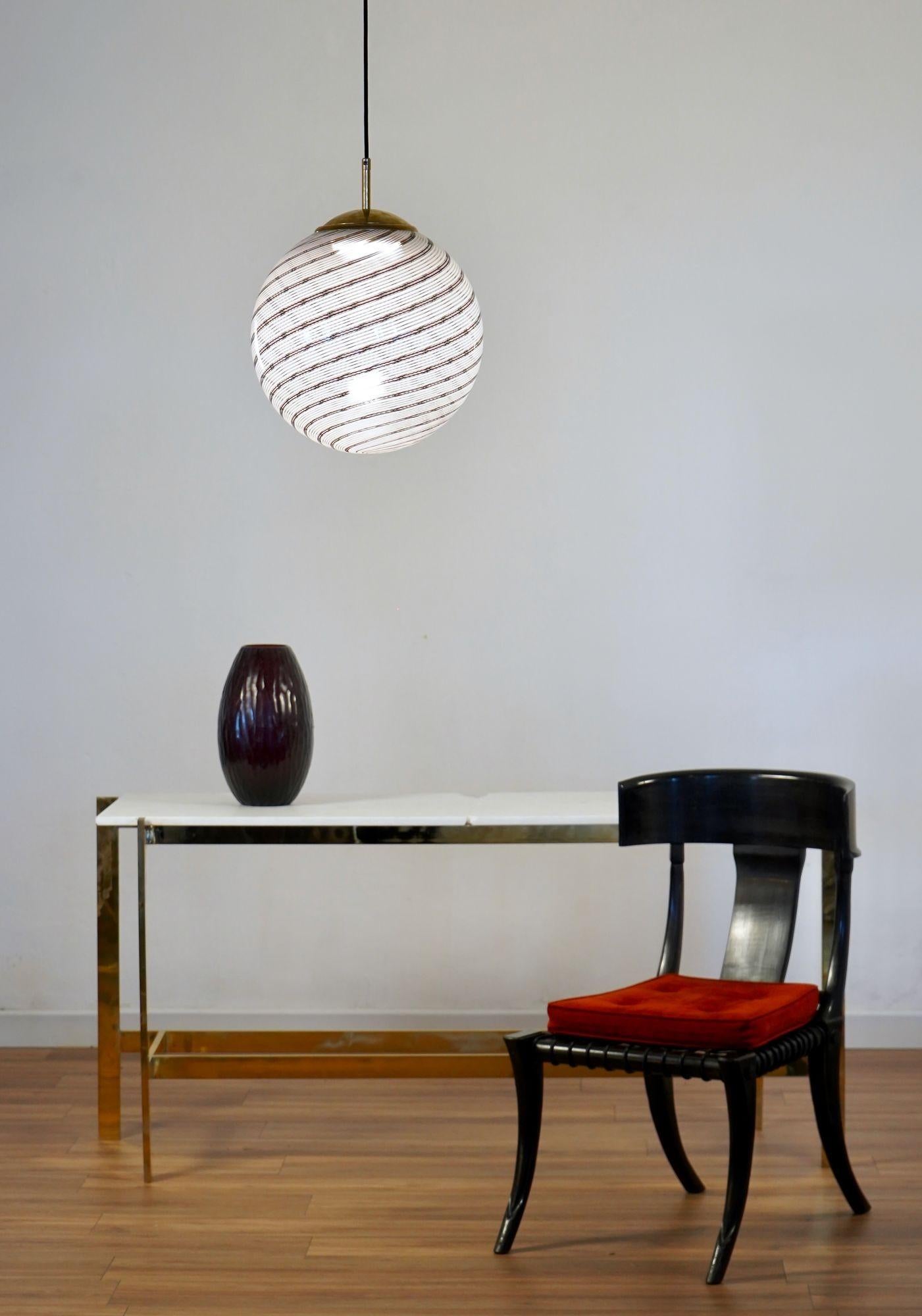 Sfera in vetro Gaia Trittico3 Murano White Black Mezza Filigrana, Piattelli Design In condizioni ottime in vendita a Tavarnelle val di Pesa, Florence