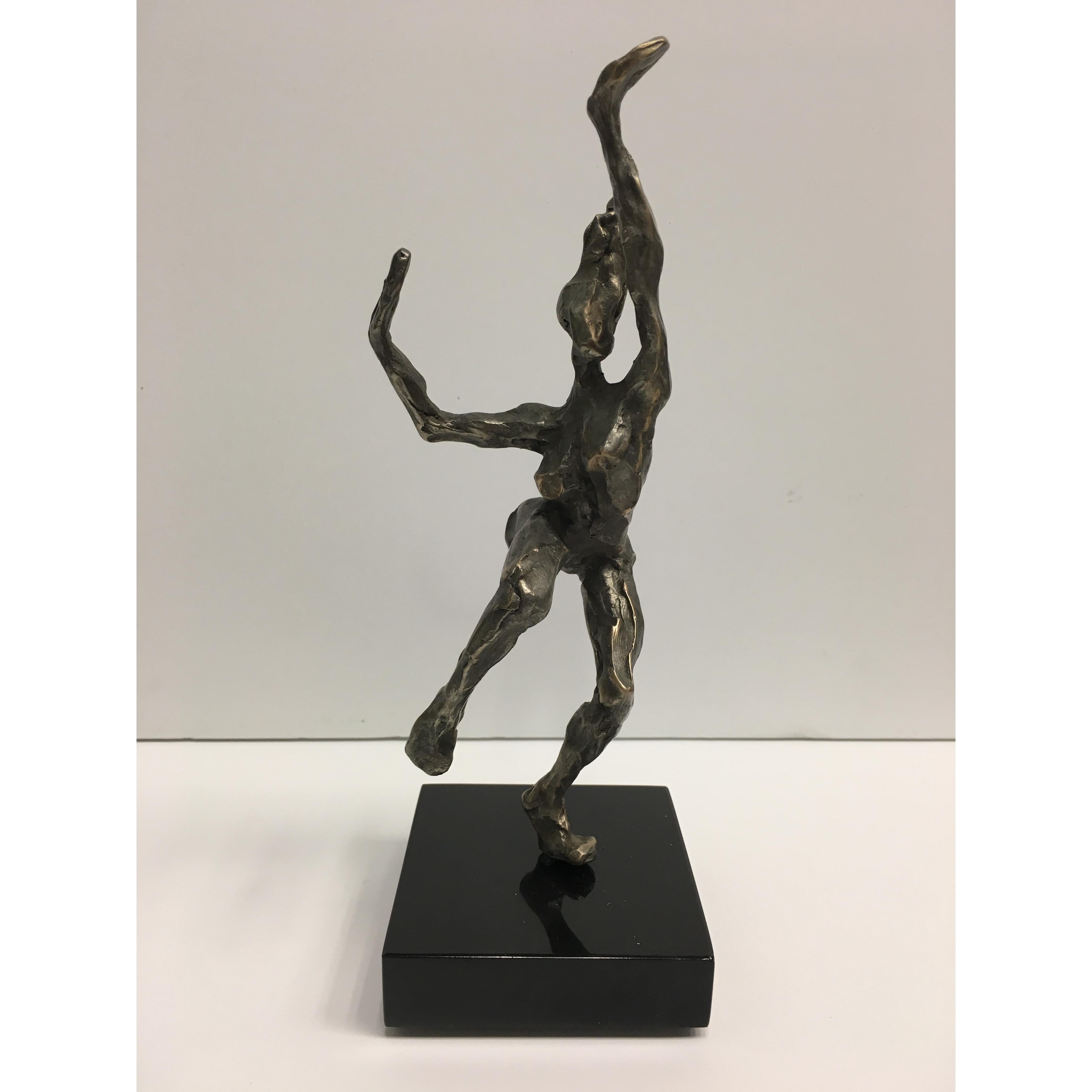 Gail Folwell Figurative Sculpture - Human - Chi