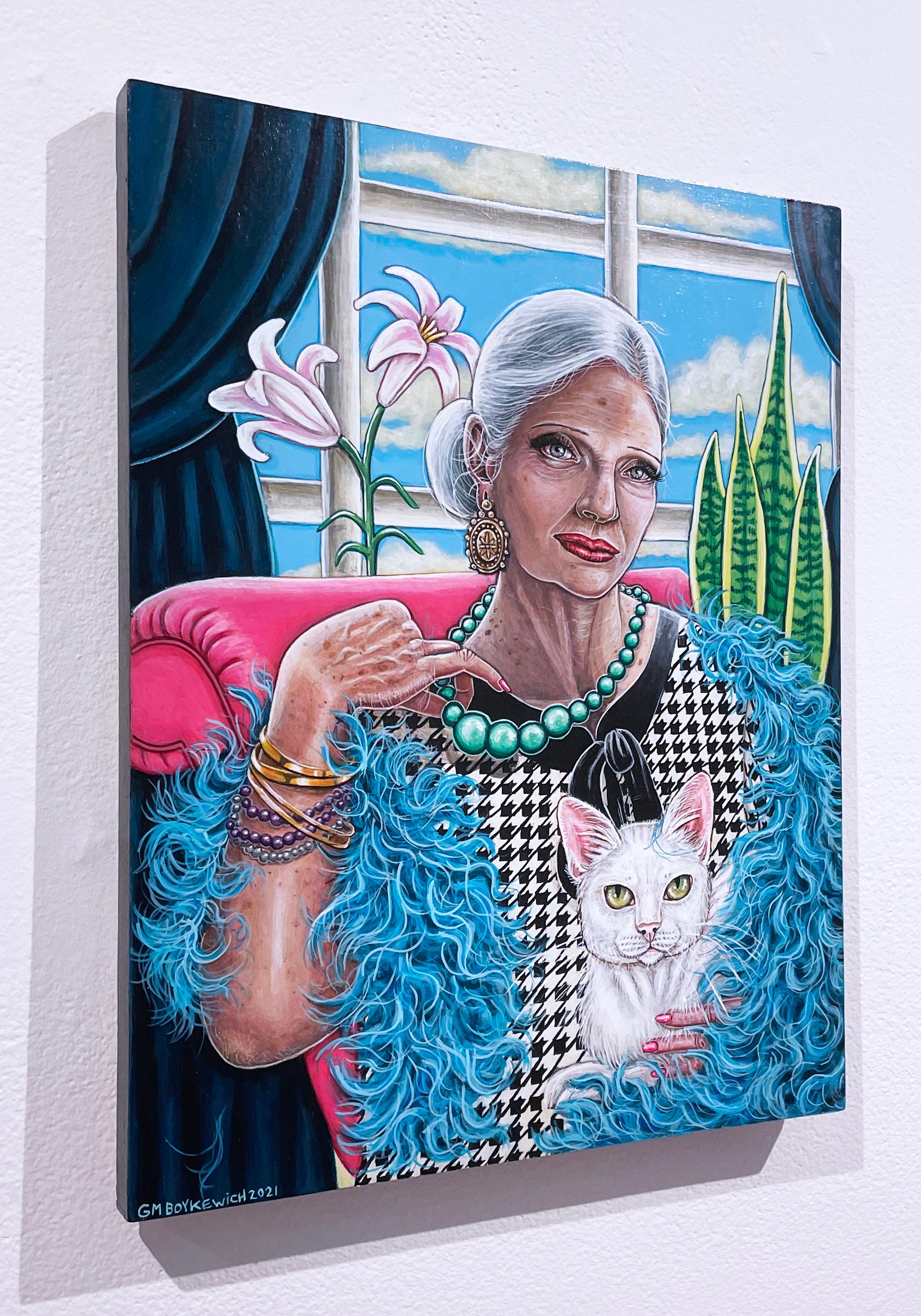 Mme Peacock, portrait figuratif, femme avec chat et lys, pied-de-poule  - Contemporain Painting par Gail M. Boykewich