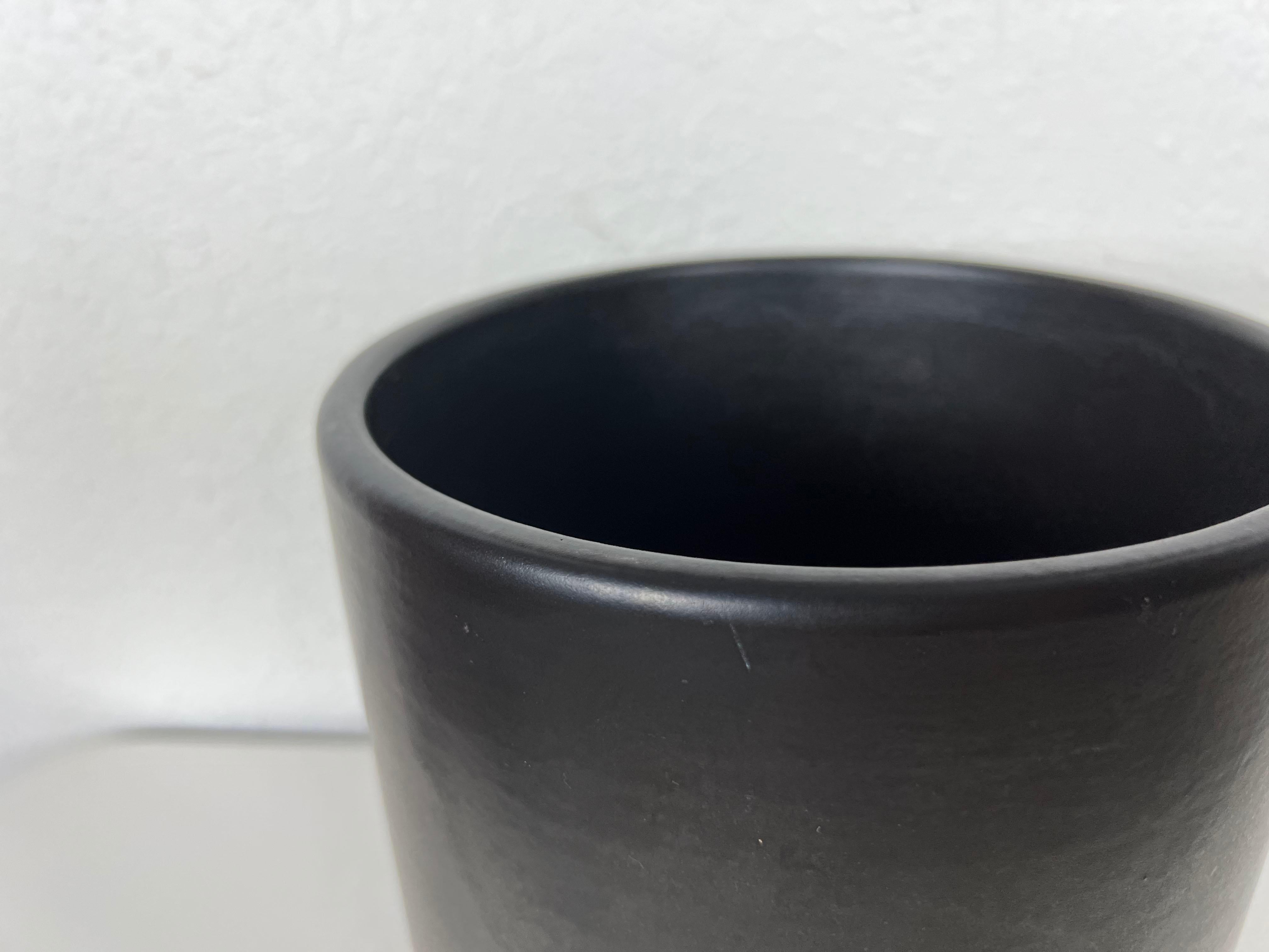 Mid-Century Modern Gainey AC-8 Planter, Matte Black