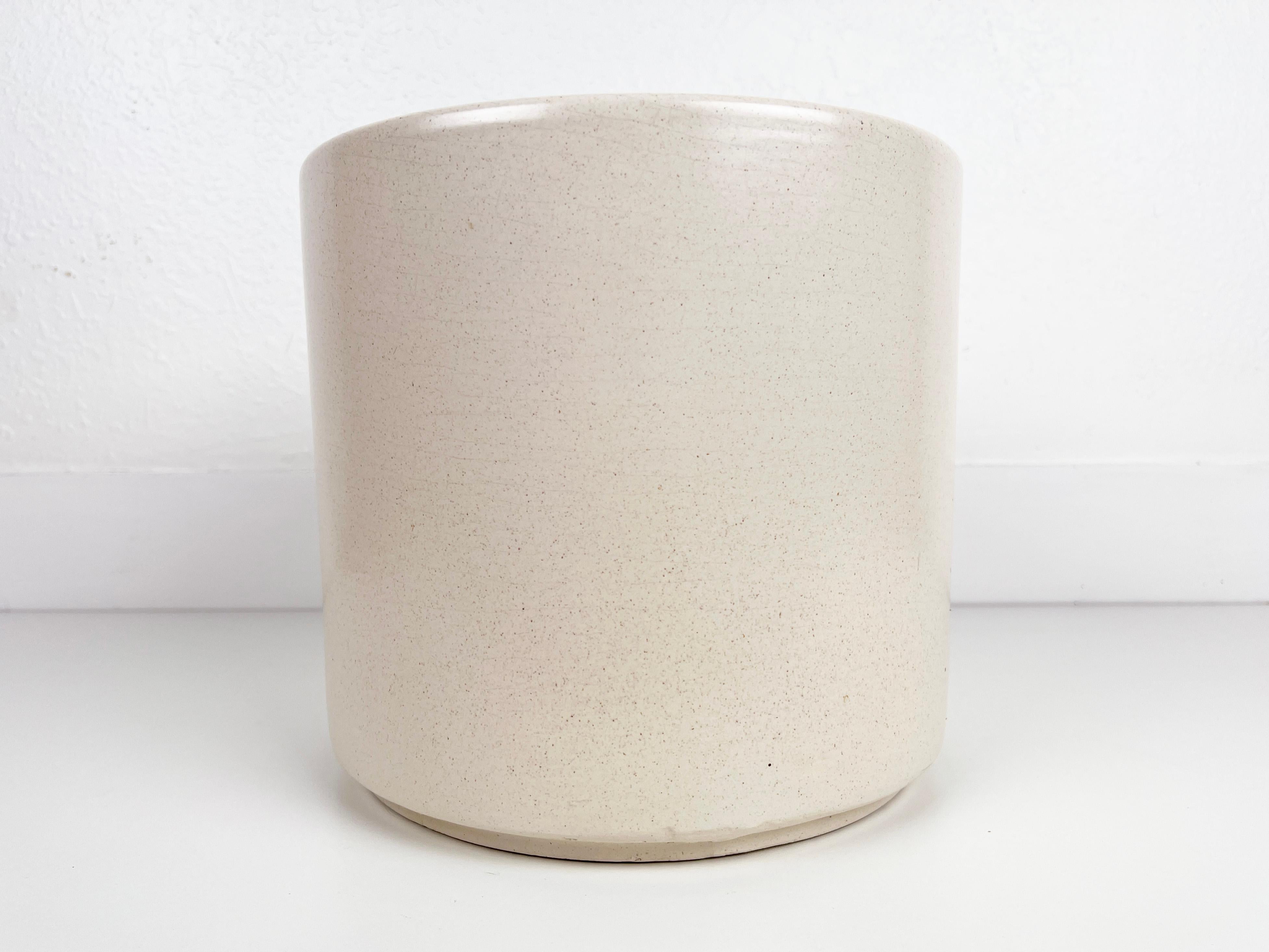 20th Century Gainey Ceramics AC-10 Speckled Beige Matte Glaze Planter