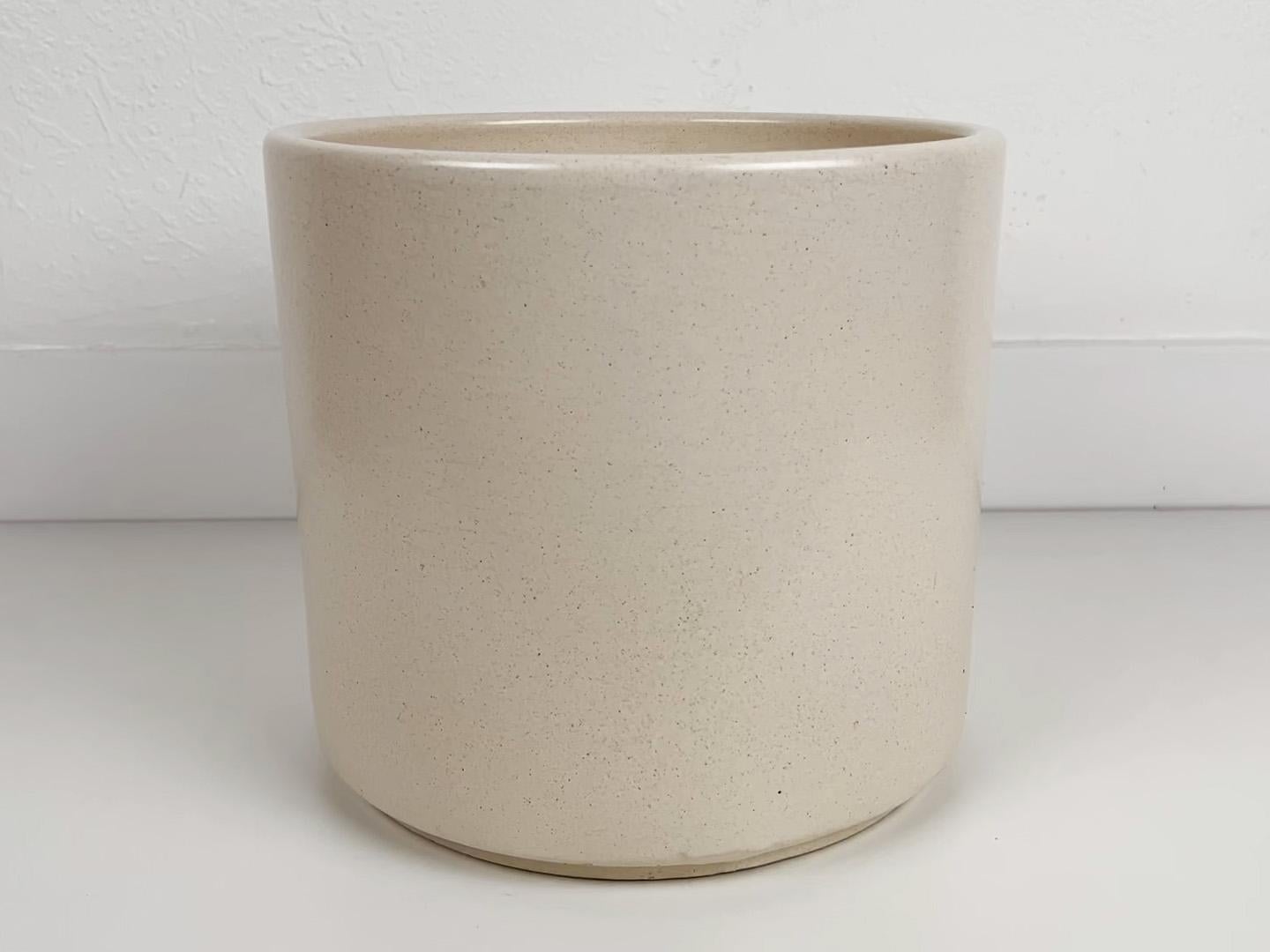 Gainey Ceramics AC-10 Speckled Beige Matte Glaze Planter 2
