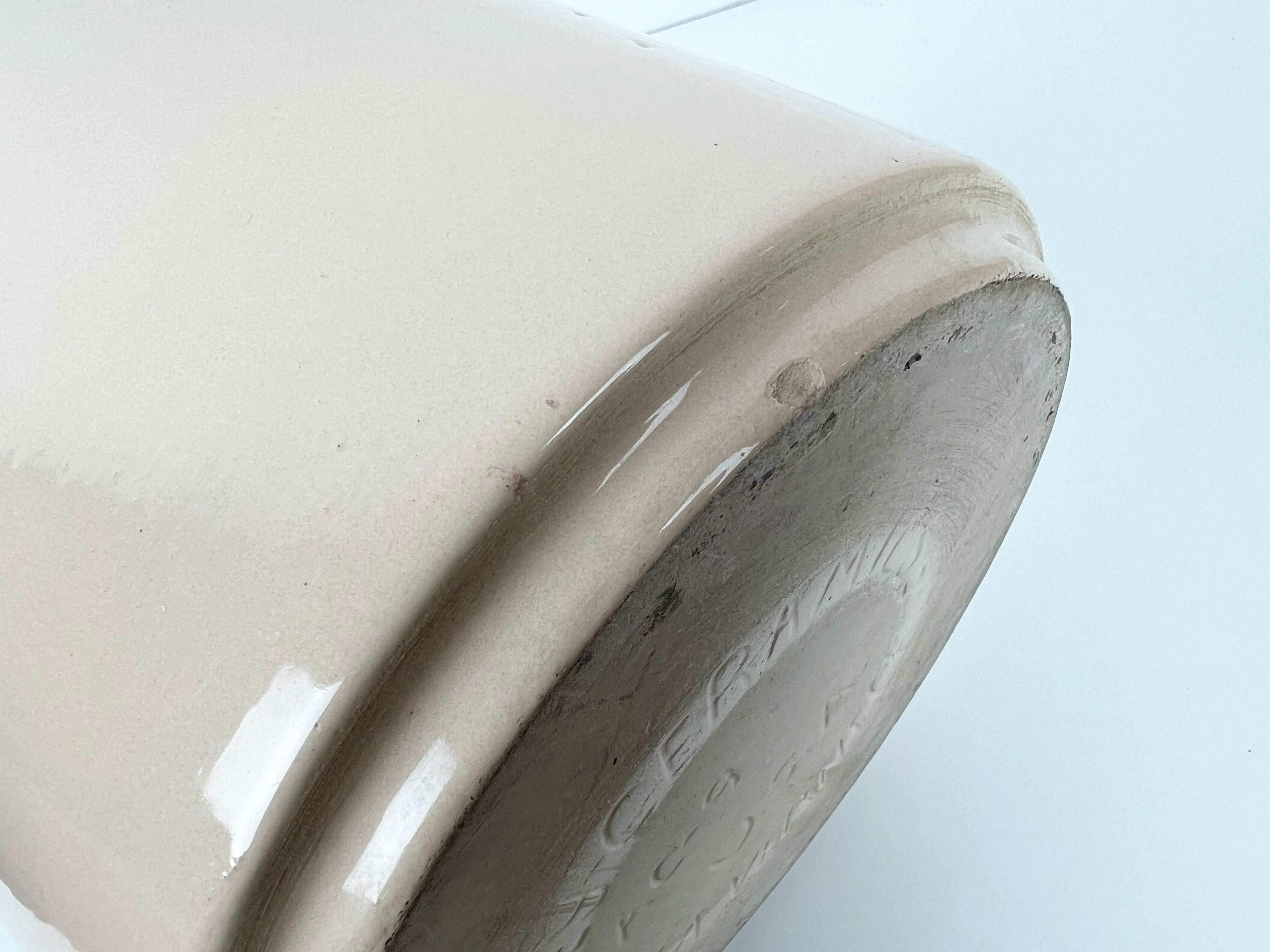 Gainey Ceramics AC9 Beige Planter 2