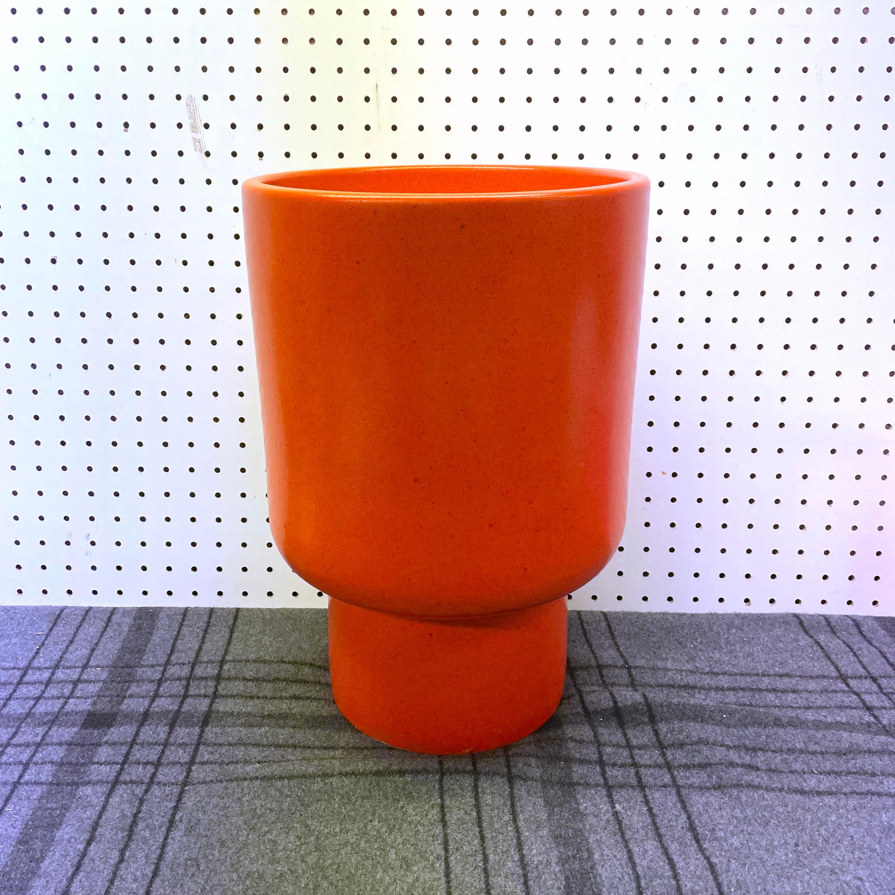 Vintage original Gainey P-12 Chalice planter in a stunning orange glaze. This piece measures 17