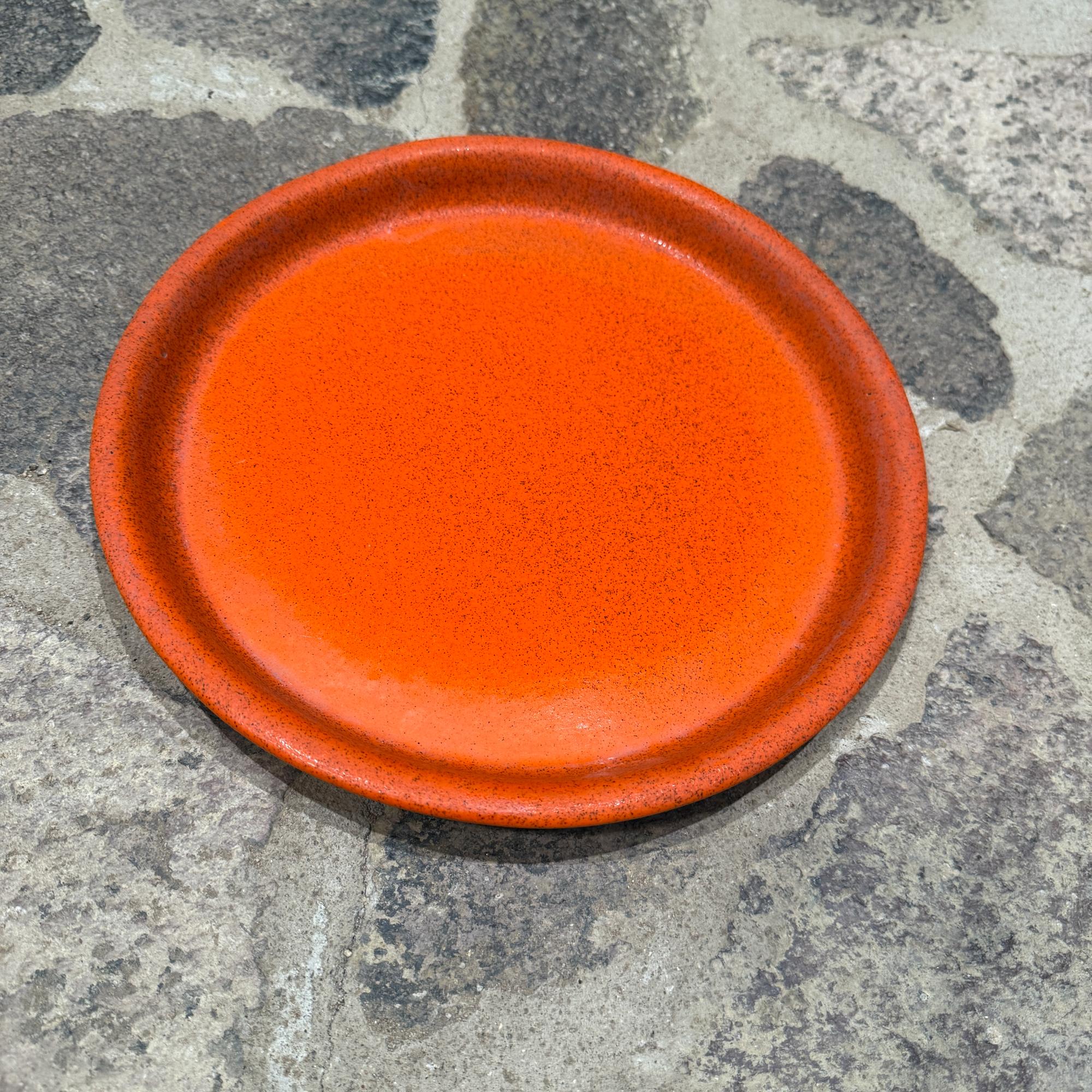 Für Ihre Betrachtung, eine Vintage Pflanzer Pflanzer von Gainey, in orange Ton. Töpferei glasiert. USA in den 1960er Jahren. Gebraucht, nicht neu, Gebrauchsspuren vorhanden. 

Abmessungen: 11,63