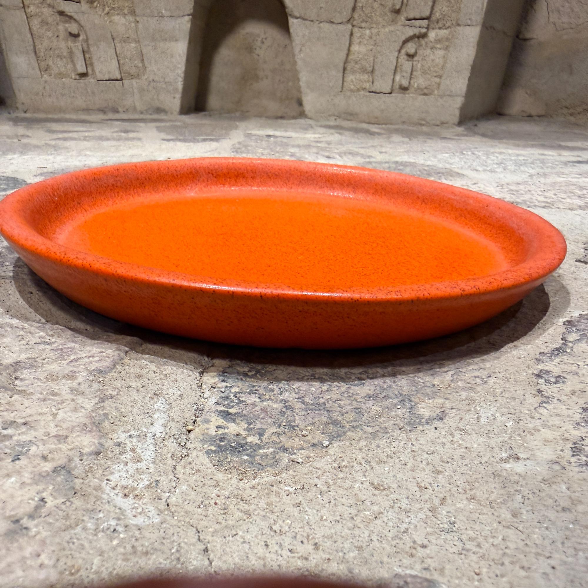 Gainey Pottery Orange Platte für Pflanzer Mitte des Jahrhunderts Modern #2 (Töpferwaren) im Angebot