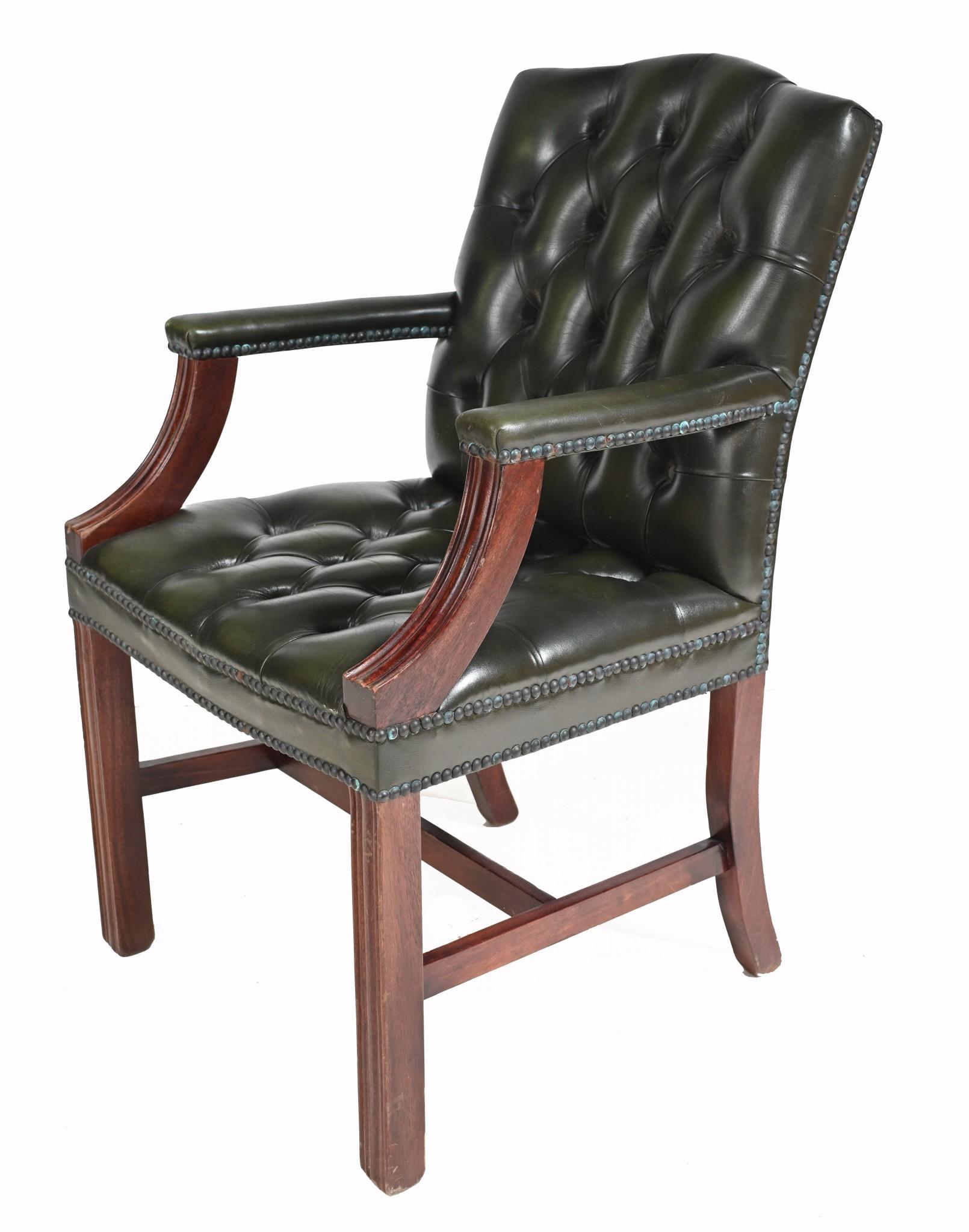 Late 20th Century Gainsborough Arm Chair - Deep Button Leather Desk Seat Office For Sale