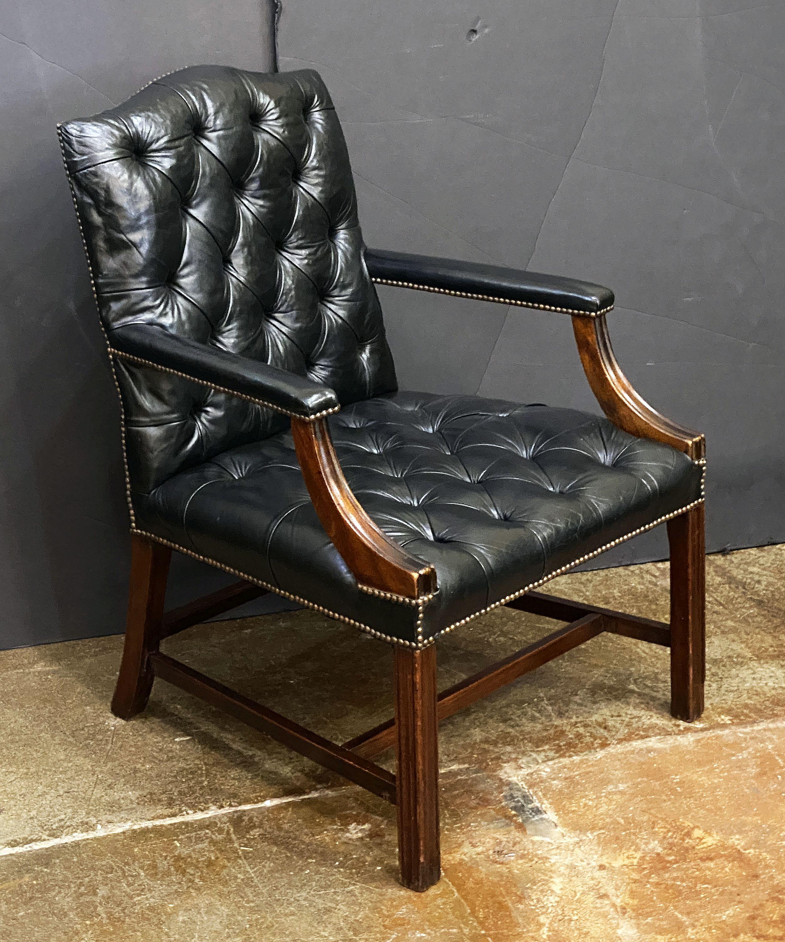 Gainsborough Arm Chair of Leather and Mahogany from England For Sale 5