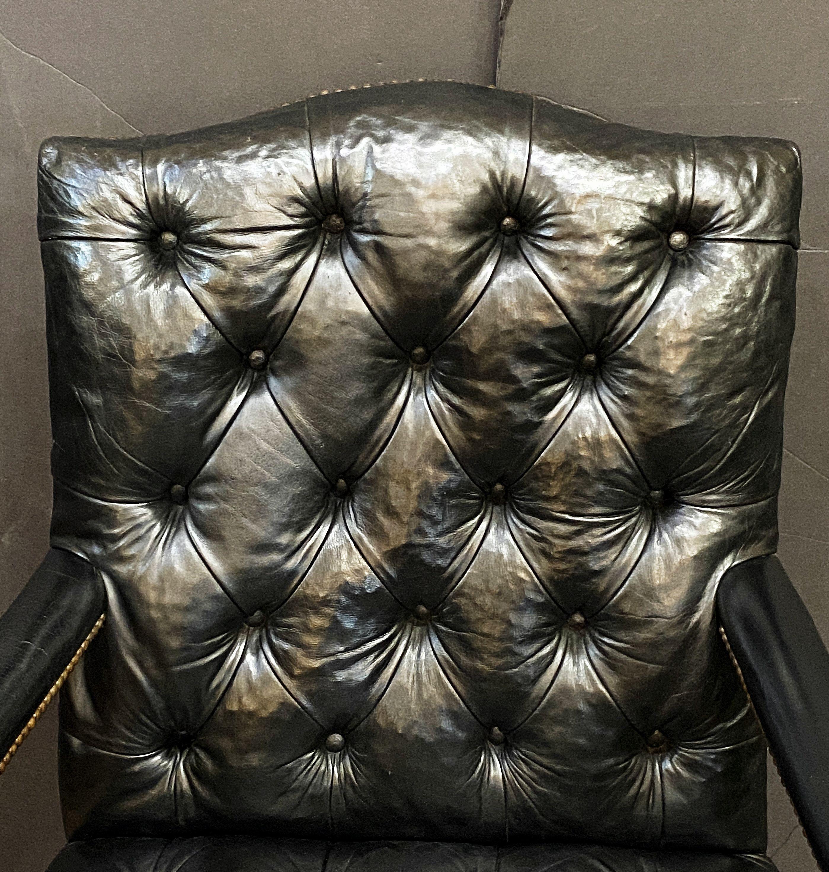 Gainsborough Arm Chair of Leather and Mahogany from England For Sale 7