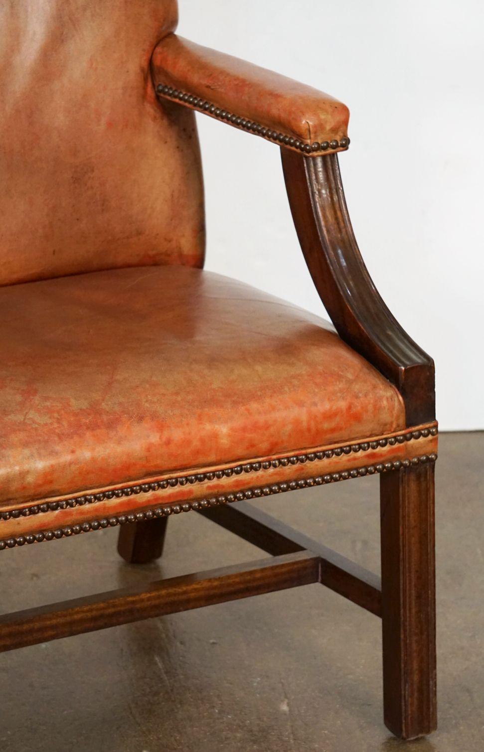 English Gainsborough Arm Chair of Leather and Mahogany from England For Sale