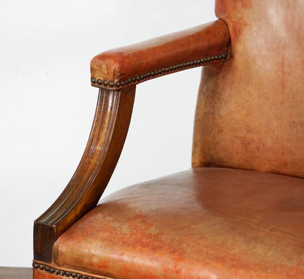 Gainsborough Arm Chair of Leather and Mahogany from England In Good Condition For Sale In Austin, TX