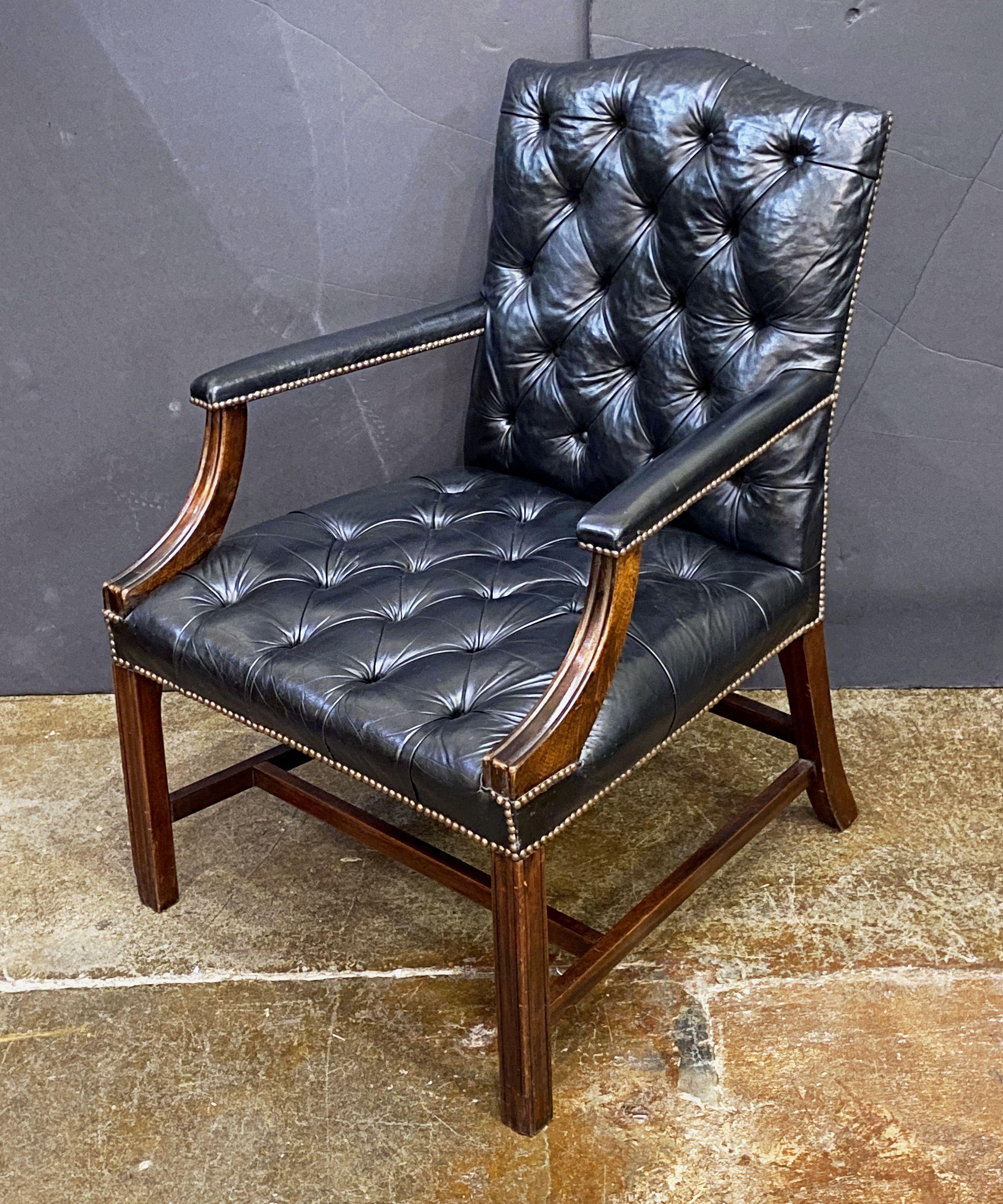 Gainsborough Arm Chair of Leather and Mahogany from England In Good Condition For Sale In Austin, TX