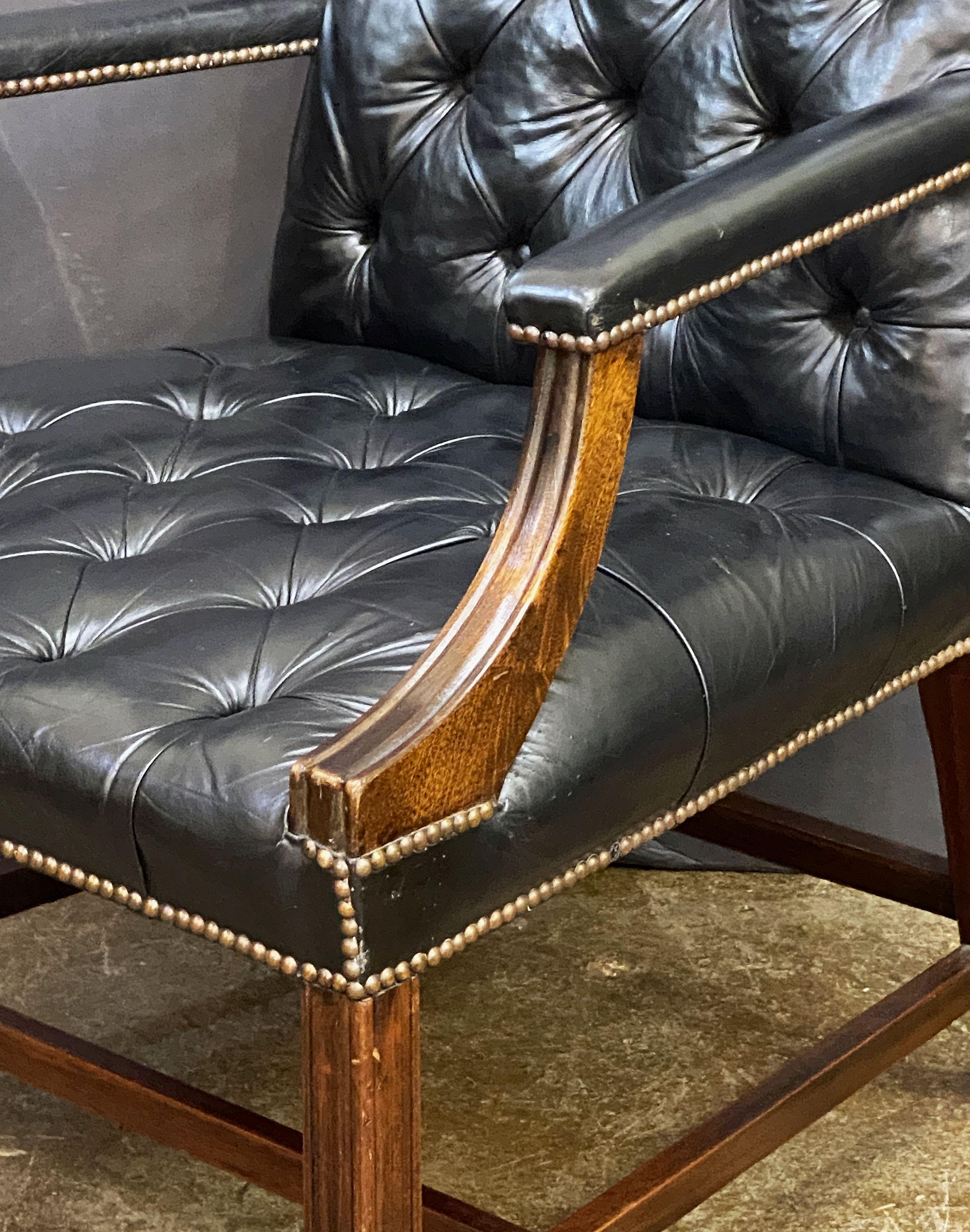 20th Century Gainsborough Arm Chair of Leather and Mahogany from England For Sale