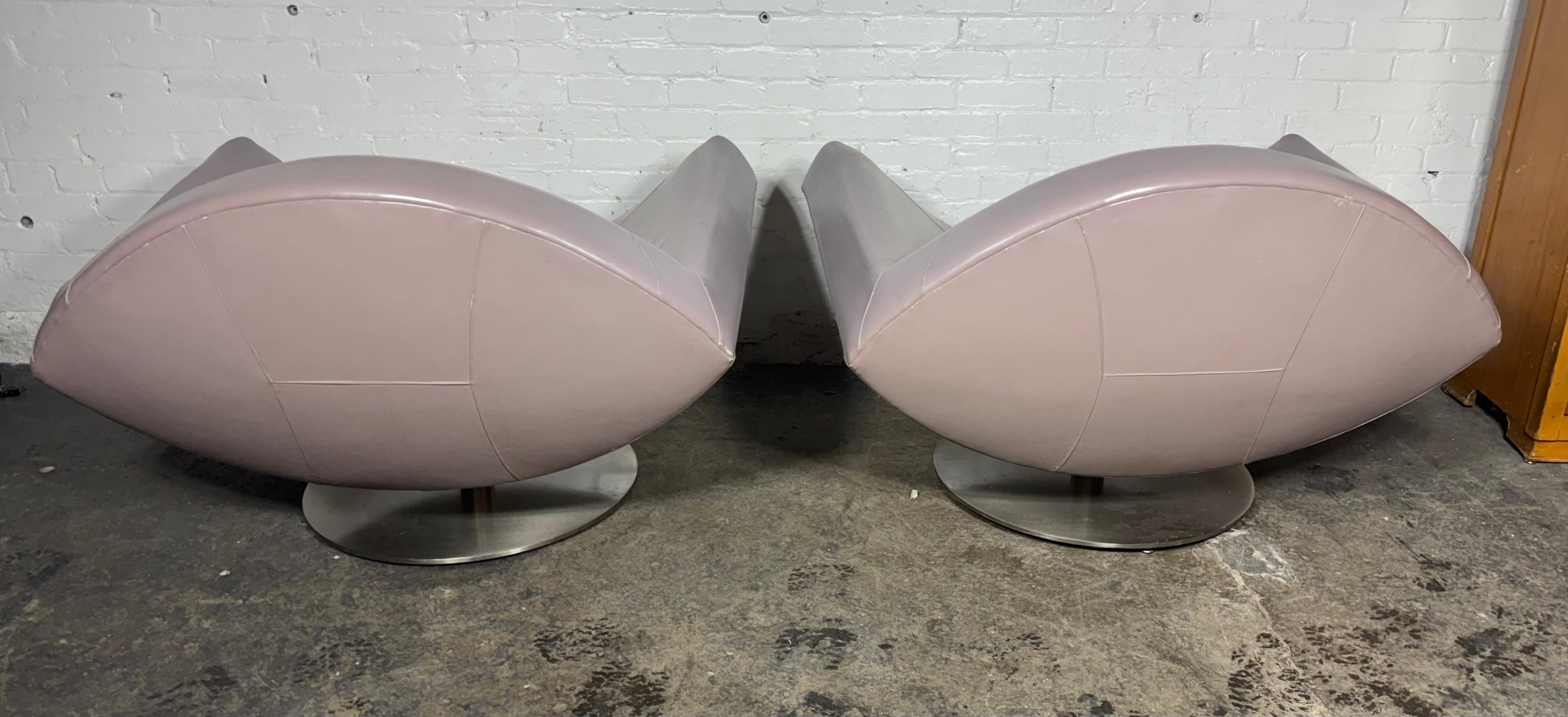 GAIVOTA leather & steel armchair by RICARDO FASANELLO 