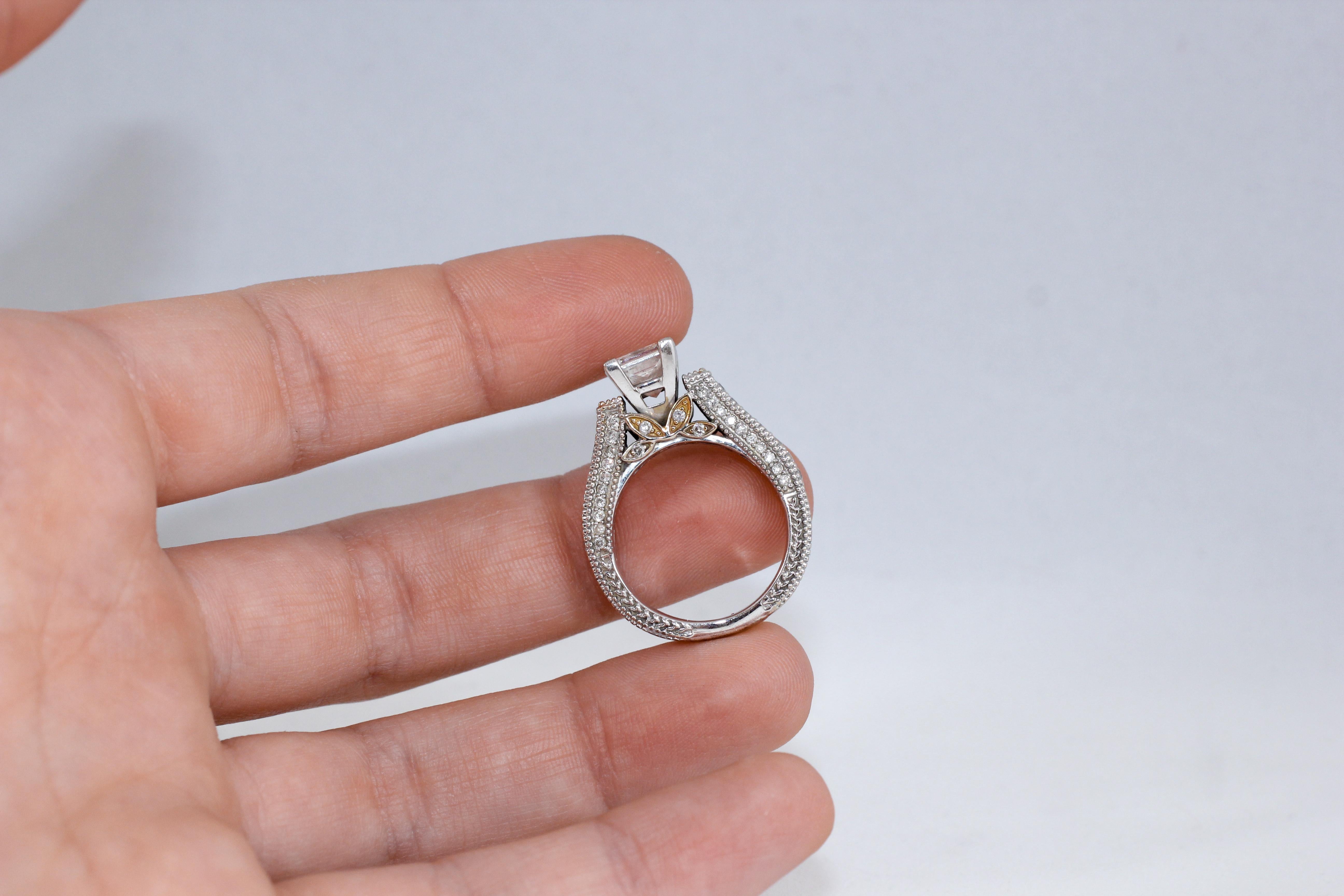 GAL Certified 1.7 Ct Square Diamond White 18K Gold Bridal Engagement Ring en vente 6