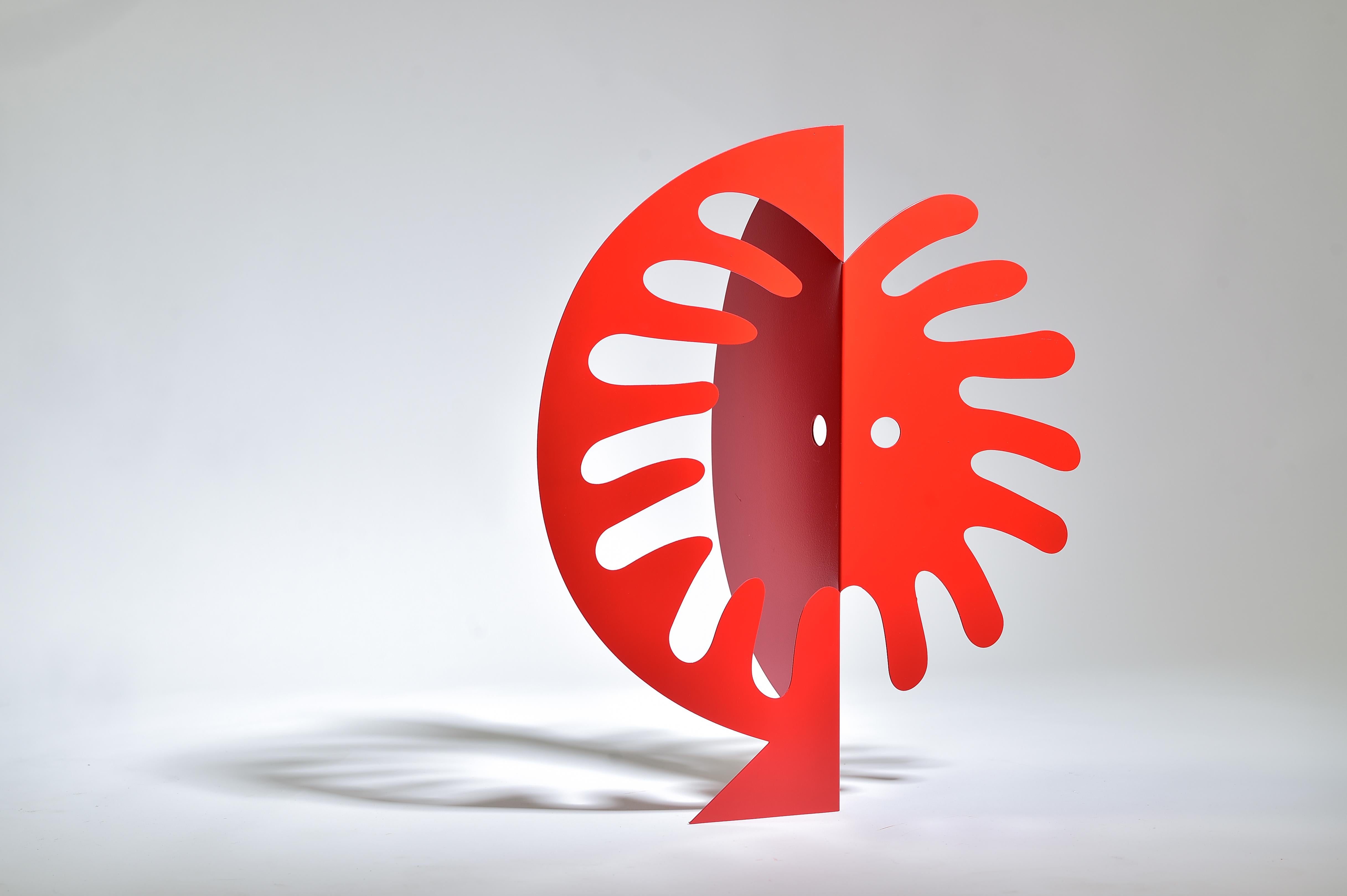 Esta escultura figurativa abstracta de Gal Melnick pertenece a su último conjunto de obras. Se trata de una escultura de metal cortada con láser y pintada con pintura de automoción, que forma parte de una edición de 6 ejemplares.
Viene firmada y
