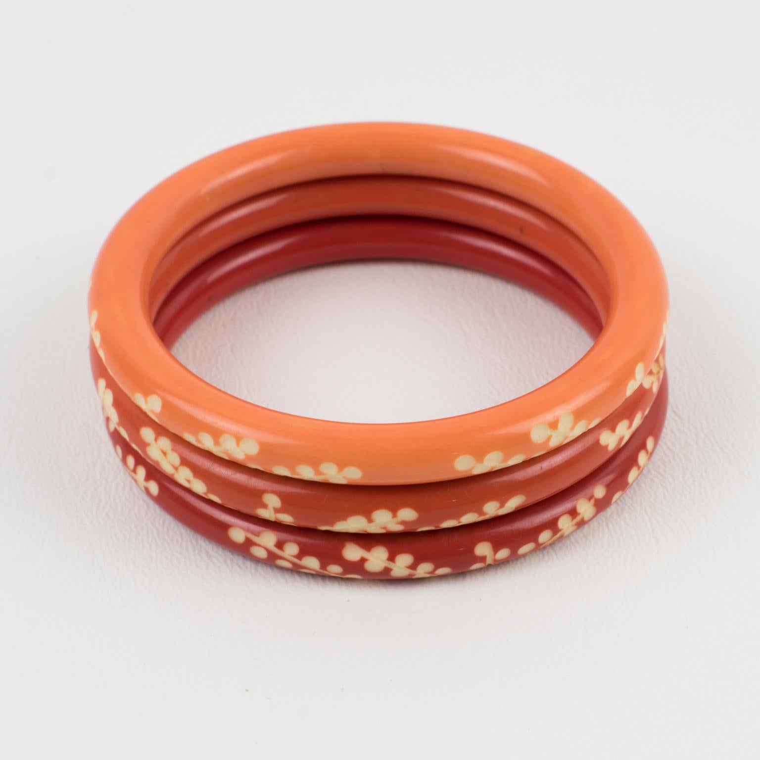 Galalith Carved Spacer Bracelet Bangle Orange Variation Trio In Excellent Condition For Sale In Atlanta, GA