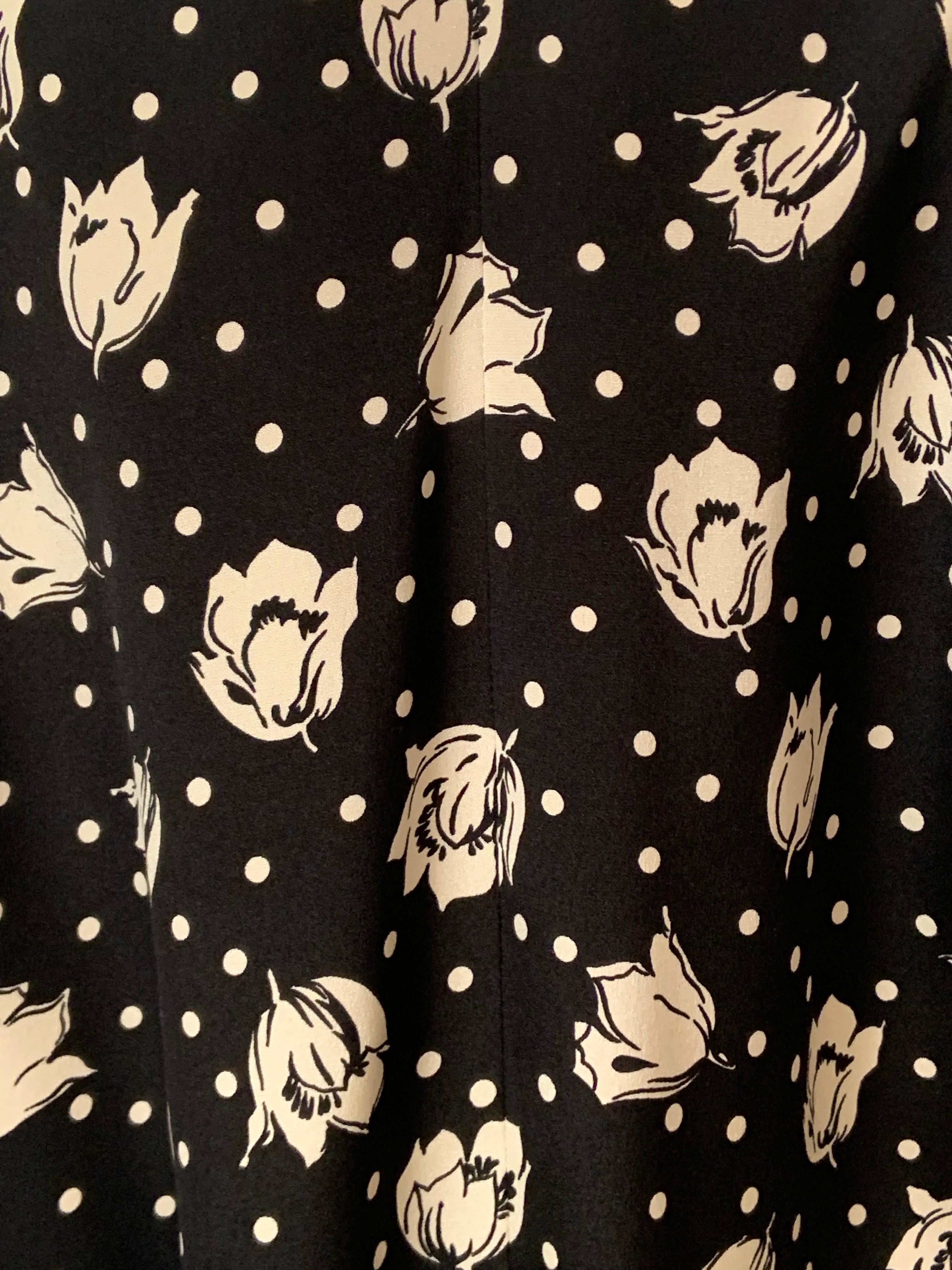 Galanos Jacke aus schwarzer und weißer Seide mit Tulpen und Polka Dots im Angebot 1