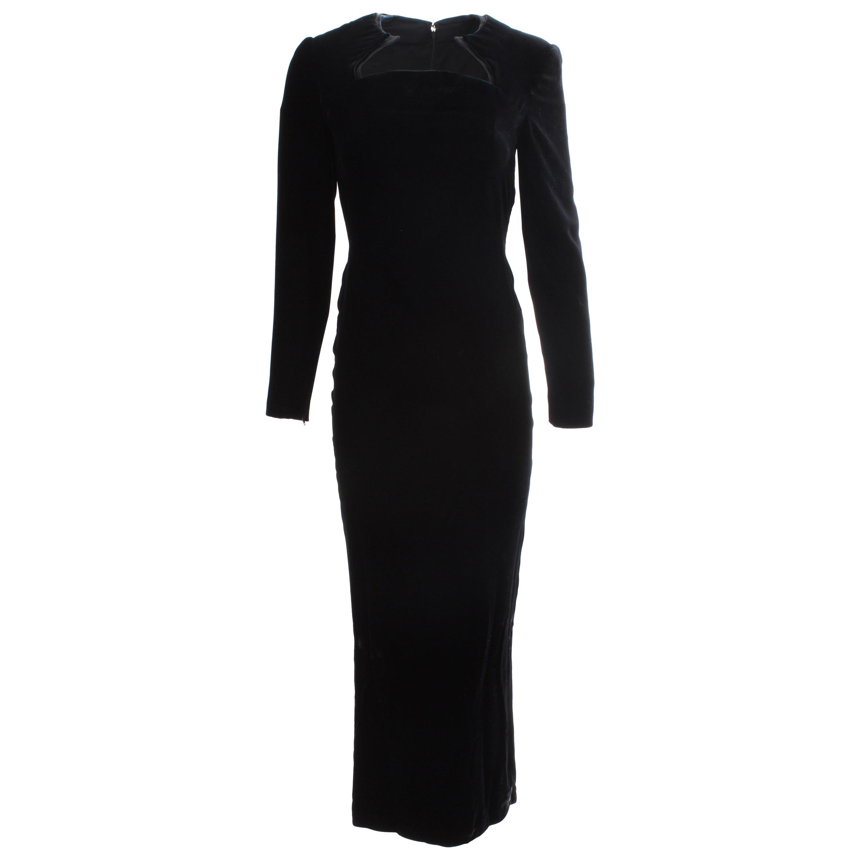 Here's a sophisticated evening gown from Galanos, likely created in the late 70s or early 1980s.  Made from what we believe is silk velvet (no content tag), this piece features a sculptural collar which is piped in black silk.  Note that the bottom