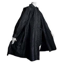 Galanos Mantel Swing Style Abend Tragetasche Schwarz gestreift Satin Vintage Neiman Marcus M