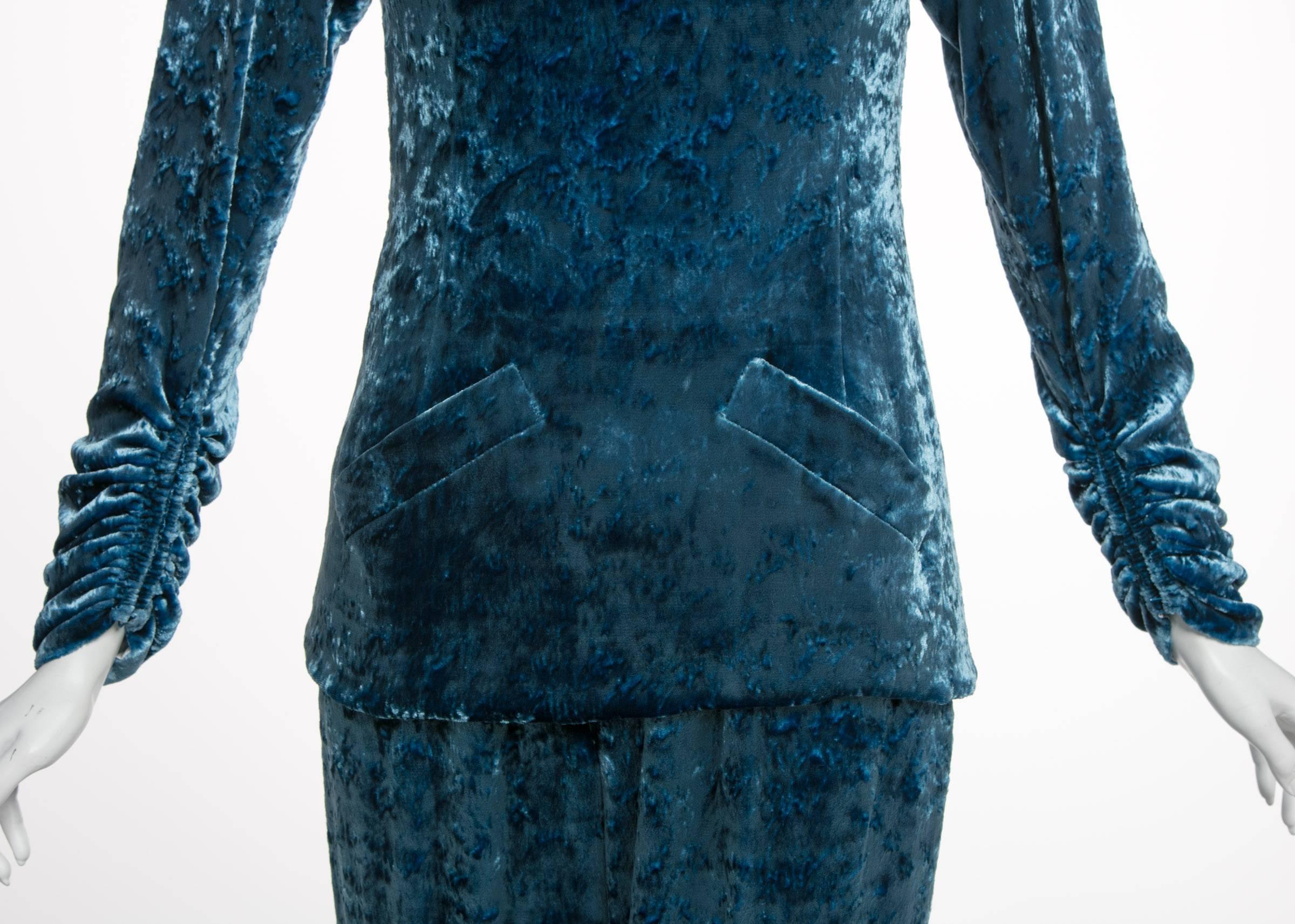 Women's Galanos Couture Blue Velvet Evening Tunic Top Pants Suit, 1980s For Sale