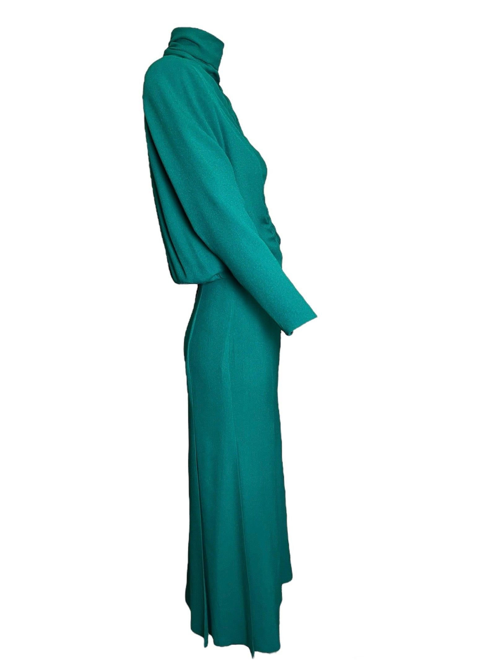 Die Eleganz des alten Geldes der 1980er Jahre! Stellen Sie sich eine hochkarätige Gala vor, Champagnerblasen und der Duft von Elizabeth Taylors 