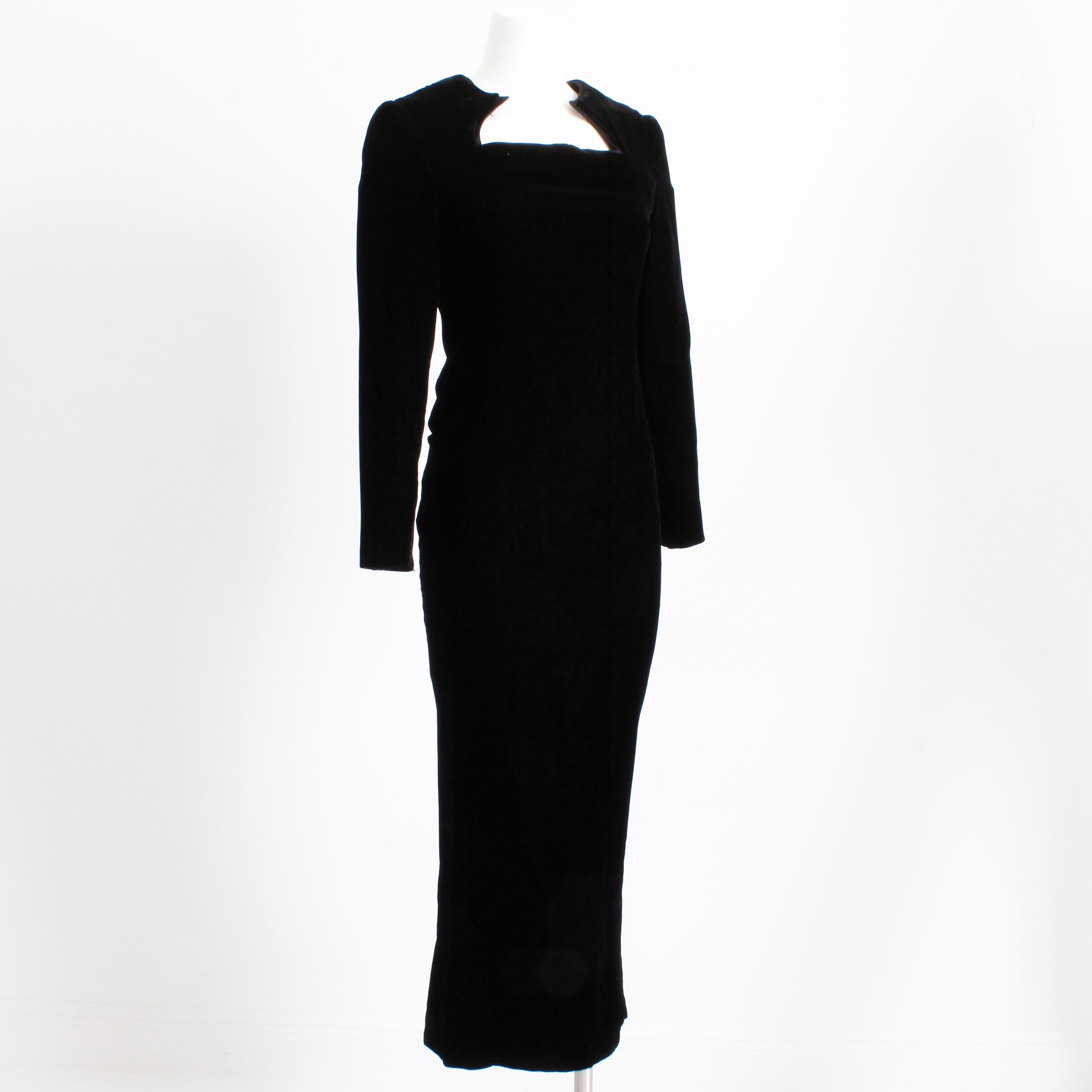 Noir Galanos Evening Gown Formal Long Dress Black Silk Velvet Sculptural Collar en vente