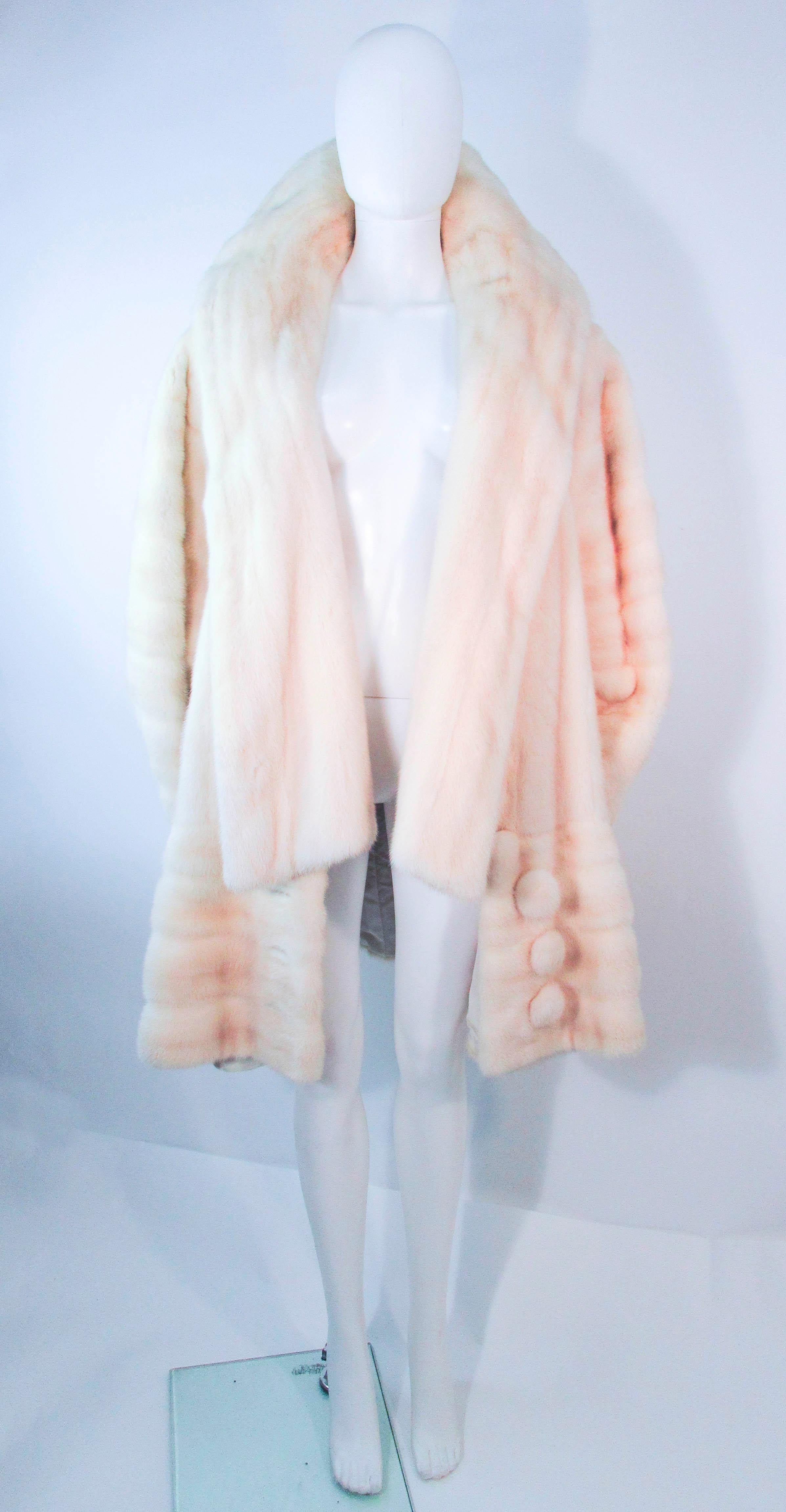 GALANOS Oversize White Mink Coat  In Excellent Condition For Sale In Los Angeles, CA