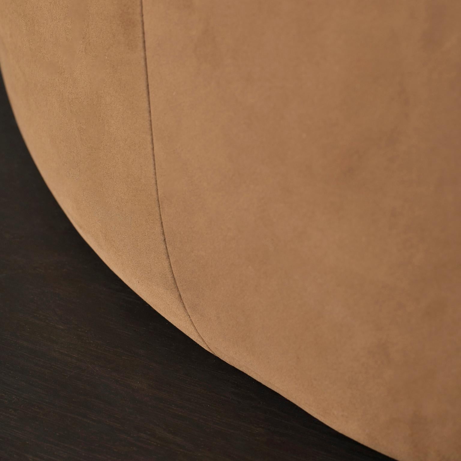 Canapé contemporain Galapinhos, cuir velours, fait main au Portugal par Greenapple en vente 6
