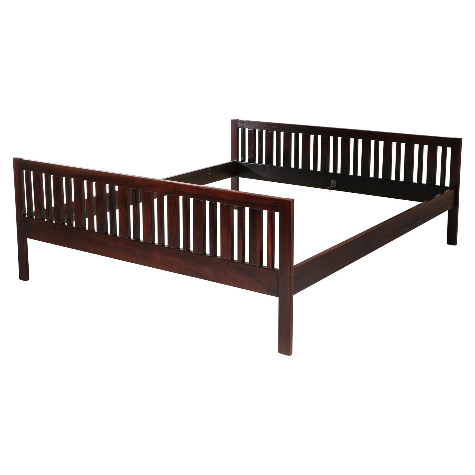 Horizon Double Bed, by Michele de Lucchi for Memphis Milano Collection