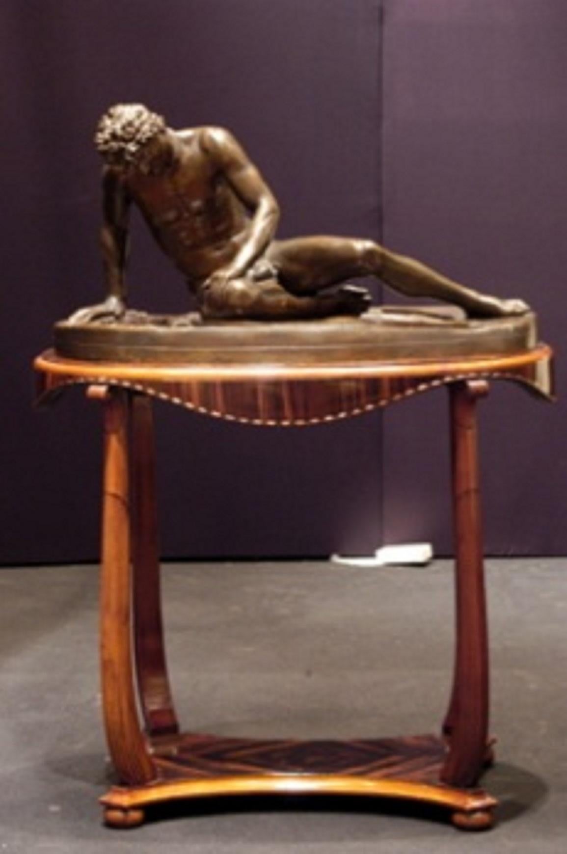 „Galata Morente“-Skulptur aus Bronze und Marmor, F. Barbedienne Fonduer (Klassisch-römisch) im Angebot