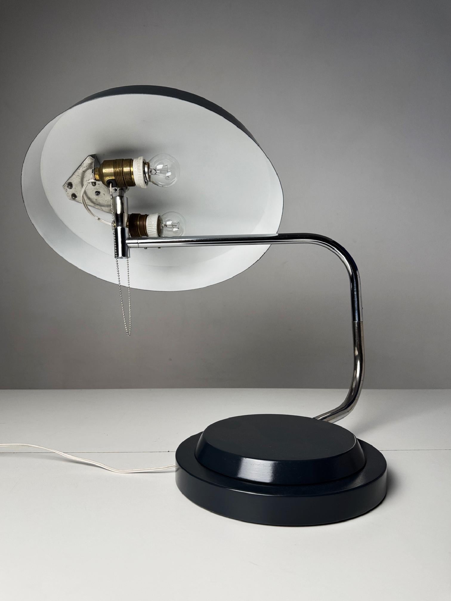 Lampe de table Galaxia par Esteve Aparicio-Barba - Lauréat du prix Delta d'or, 1961 en vente 3
