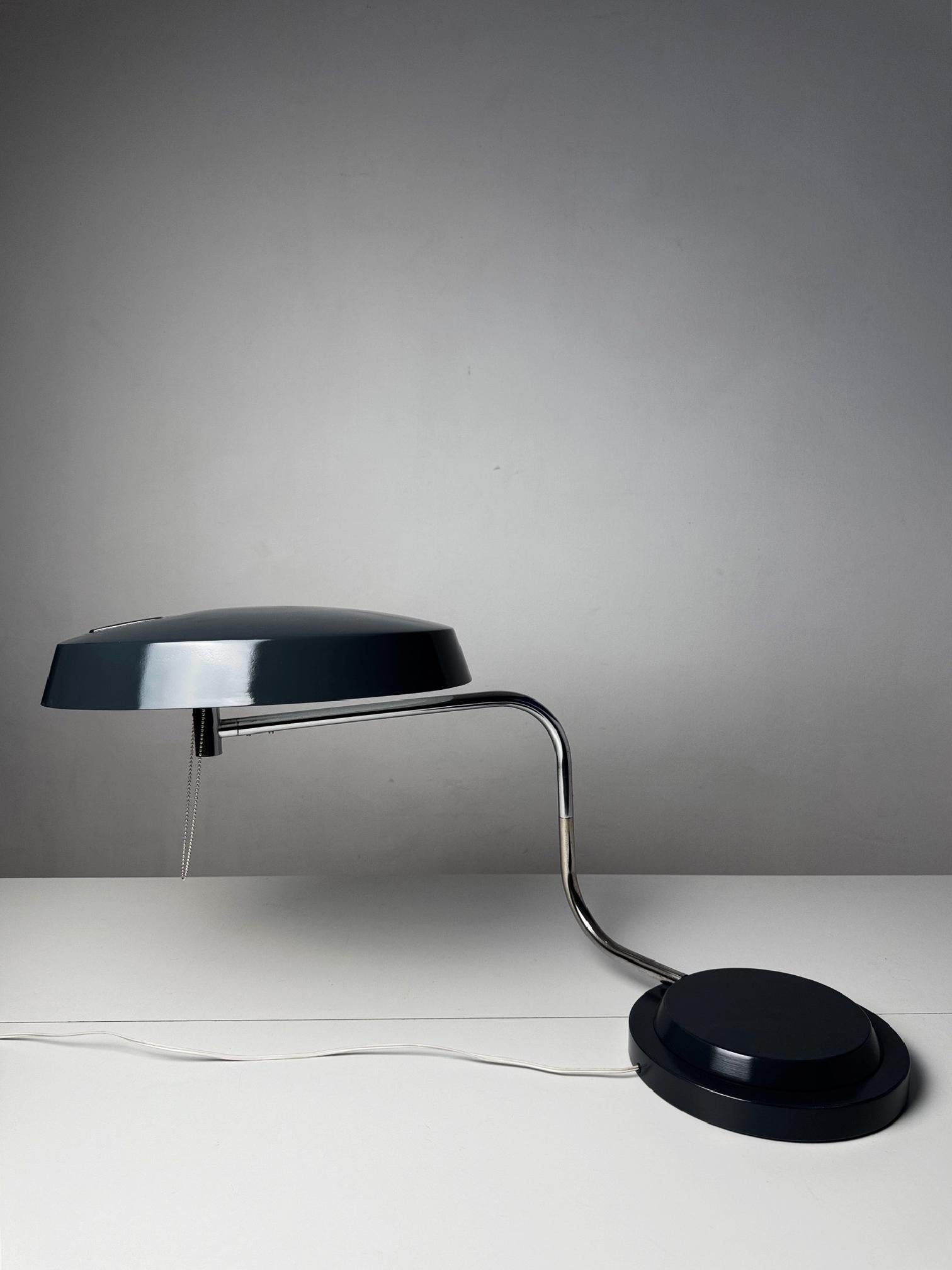 Mid-Century Modern Lampe de table Galaxia par Esteve Aparicio-Barba - Lauréat du prix Delta d'or, 1961 en vente