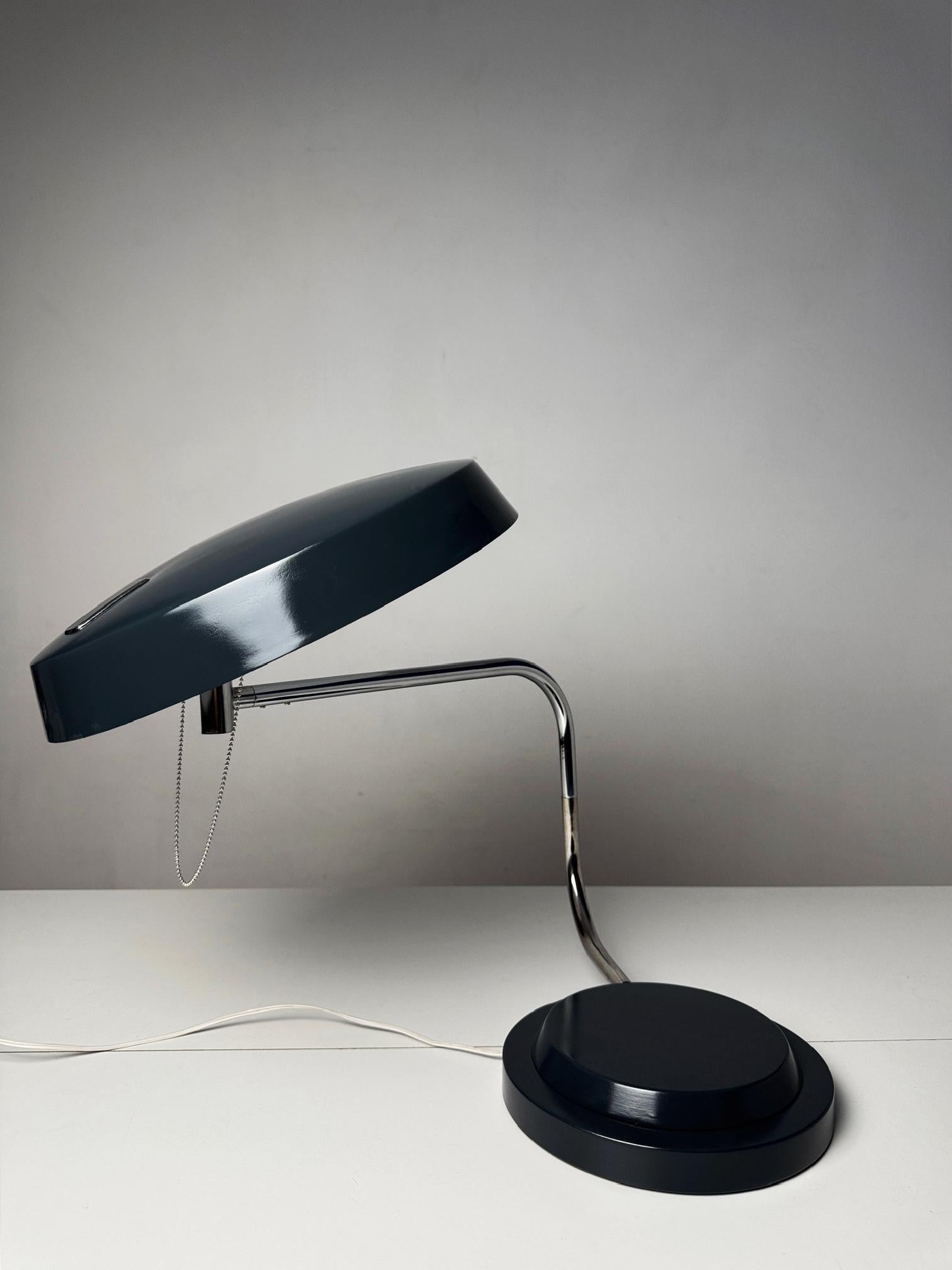 Espagnol Lampe de table Galaxia par Esteve Aparicio-Barba - Lauréat du prix Delta d'or, 1961 en vente