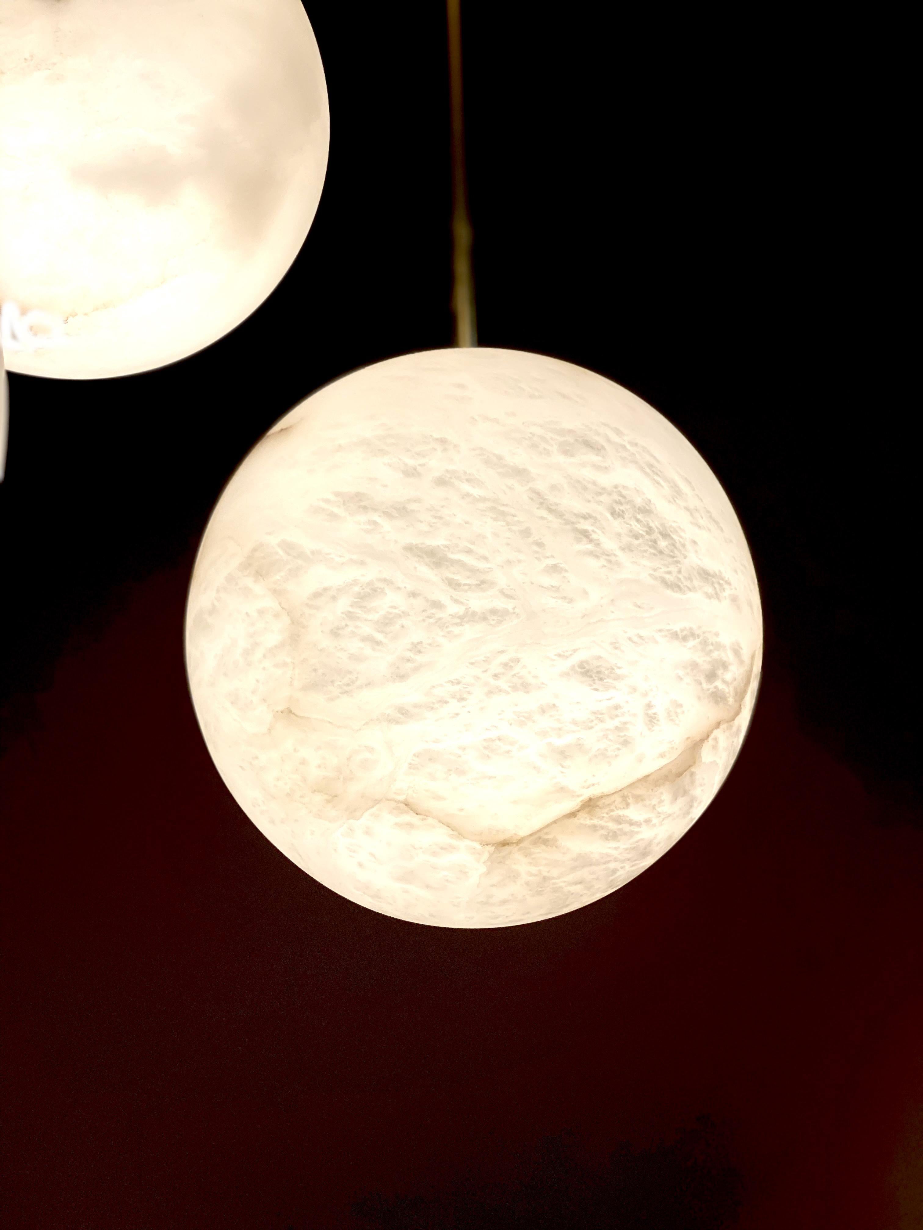 Galaxy Contemporary Italian Alabaster Marble Globe Chandelier In New Condition In Rome, IT