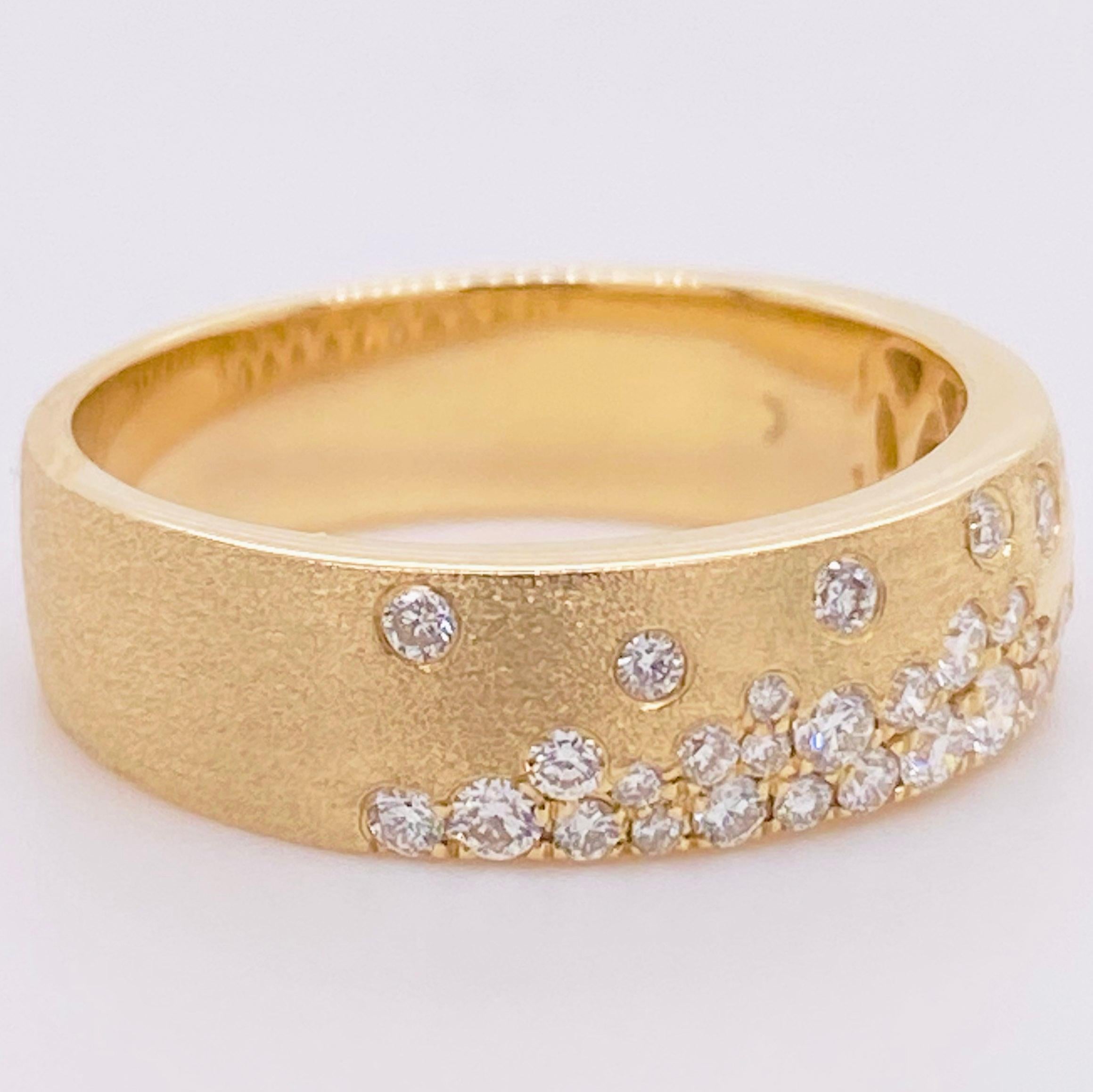 Galaxy Diamantring, .44 Karat, 14 Karat Gelbgold, Konfetti Einbau-Zigarrenring (Rundschliff) im Angebot