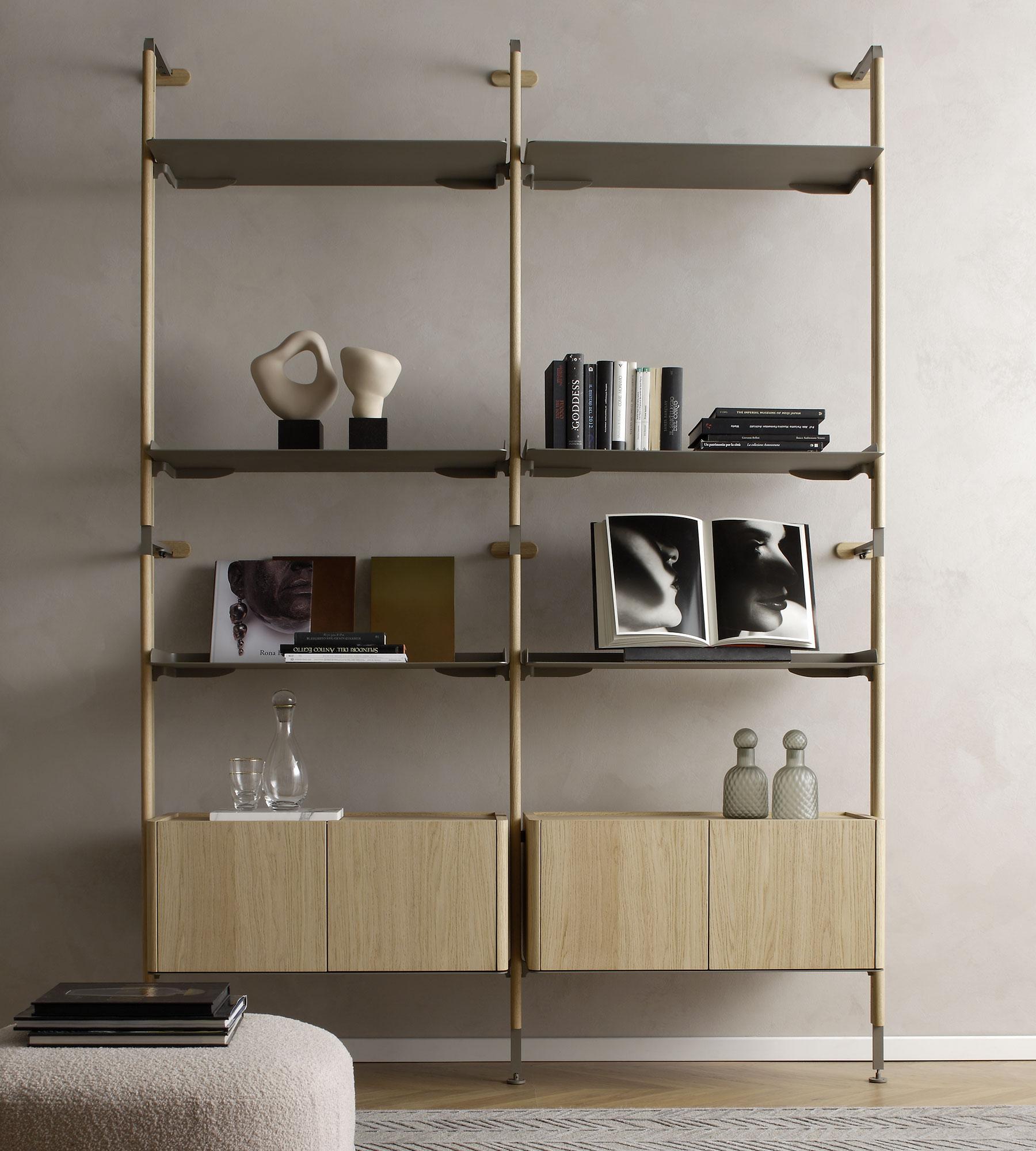 Galaxy Oak Wood Bücherregal von Morica Design
Abmessungen: T 46 x B 200 x H 253 cm.
MATERIALIEN: Eichenholz, Metall Champagner.

2 x M2 Module

Erhältlich in verschiedenen Kombinationen von Modulen.
Erhältlich in Canaletto Nussbaum, Laguna Eiche