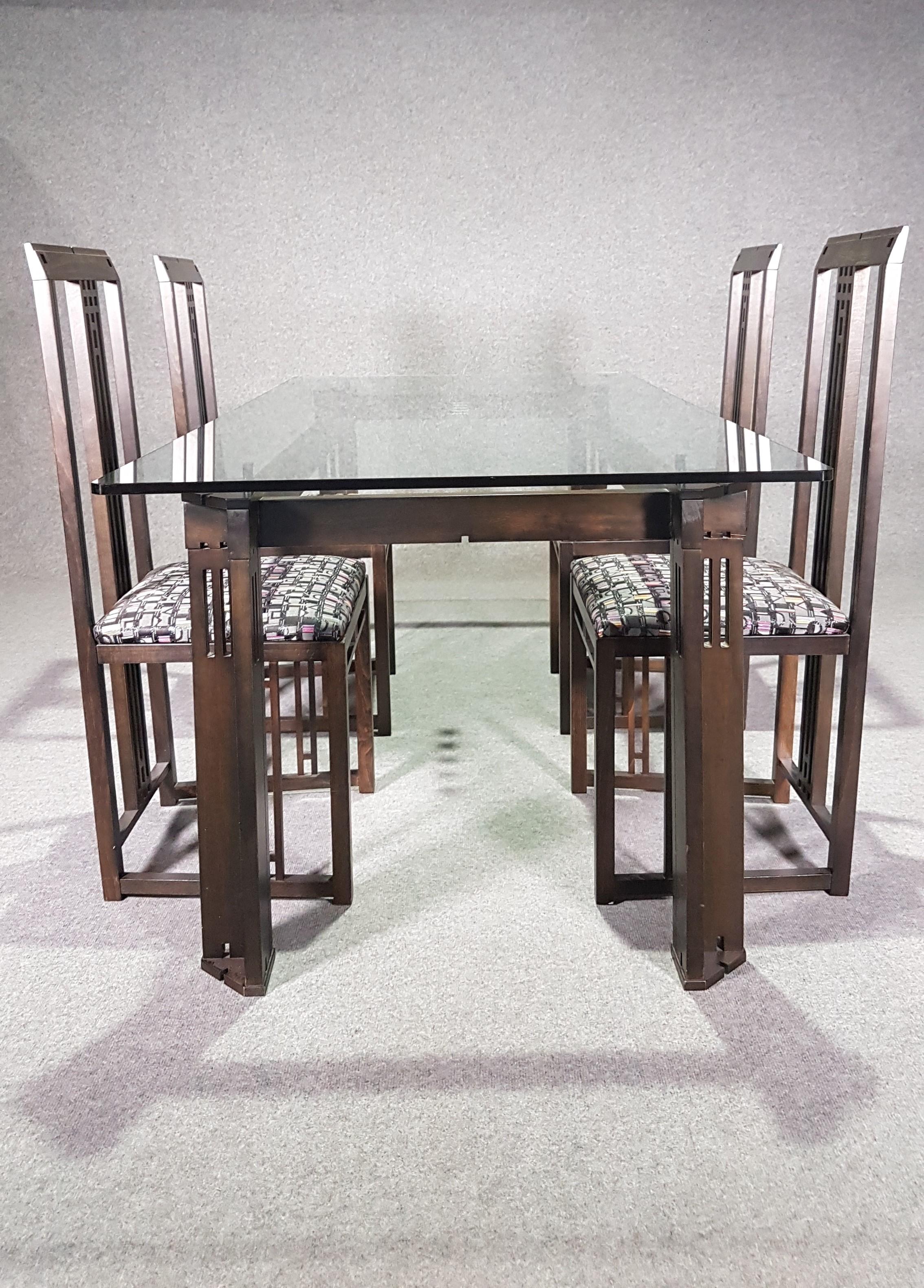 Galaxy set Giorgetti Table and chairs exclusive upholstering, designed by Asnago For Sale 3
