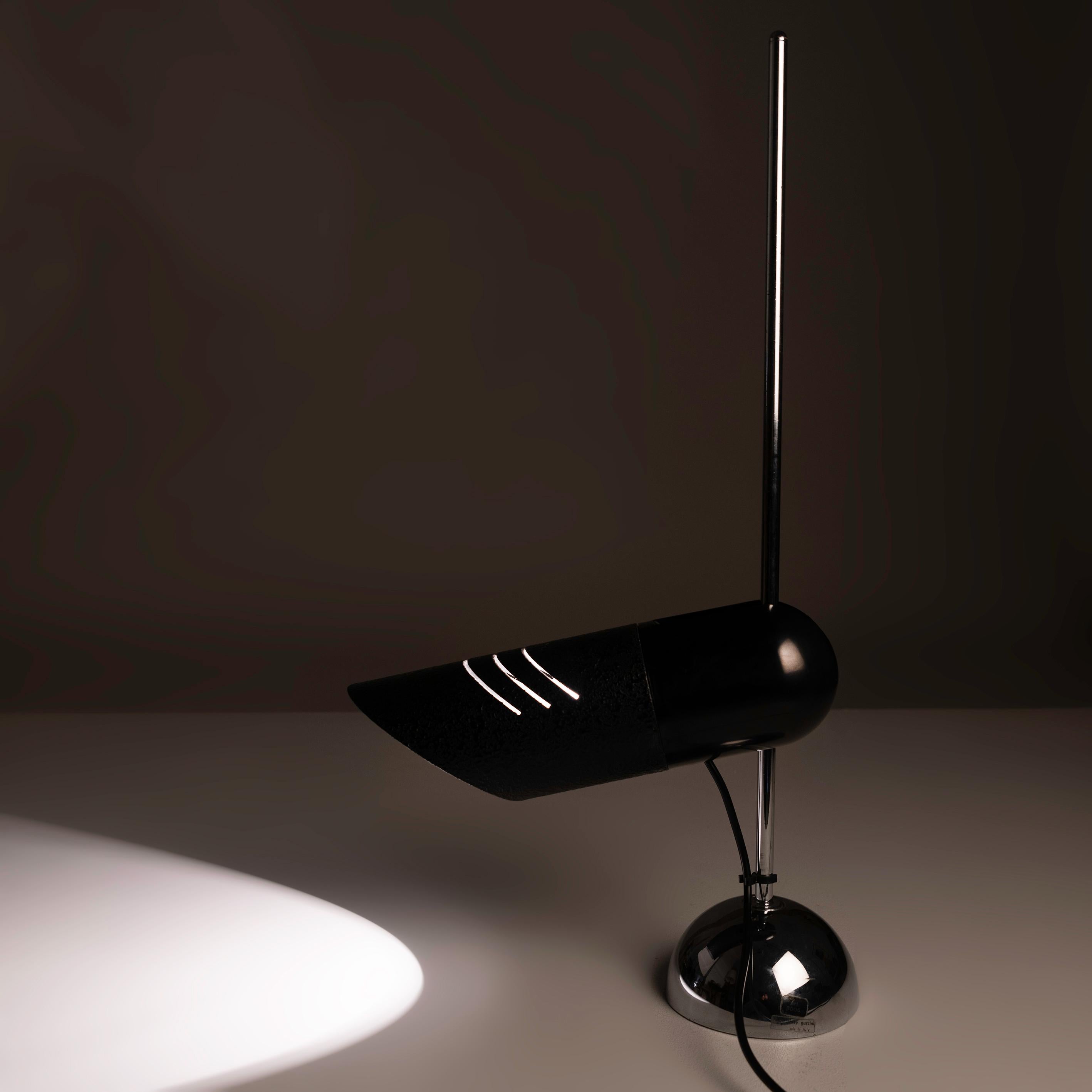 Galdino-Lampe entworfen von Carlo Urbinati für Harvey Guzzini, 1970er Jahre (Space Age) im Angebot
