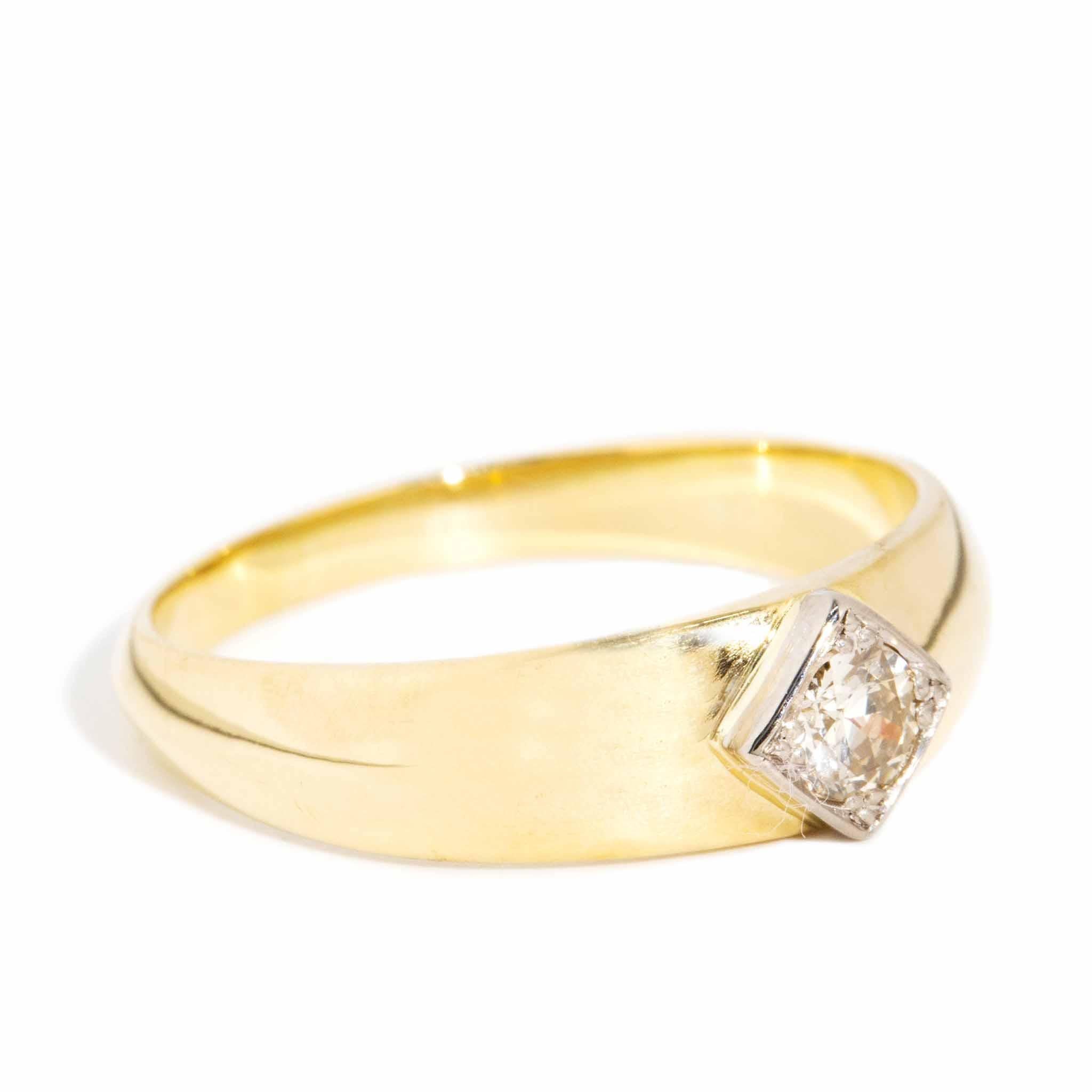 Modern Galen 1990s Diamond Solitaire Band 18ct Gold Platinum For Sale
