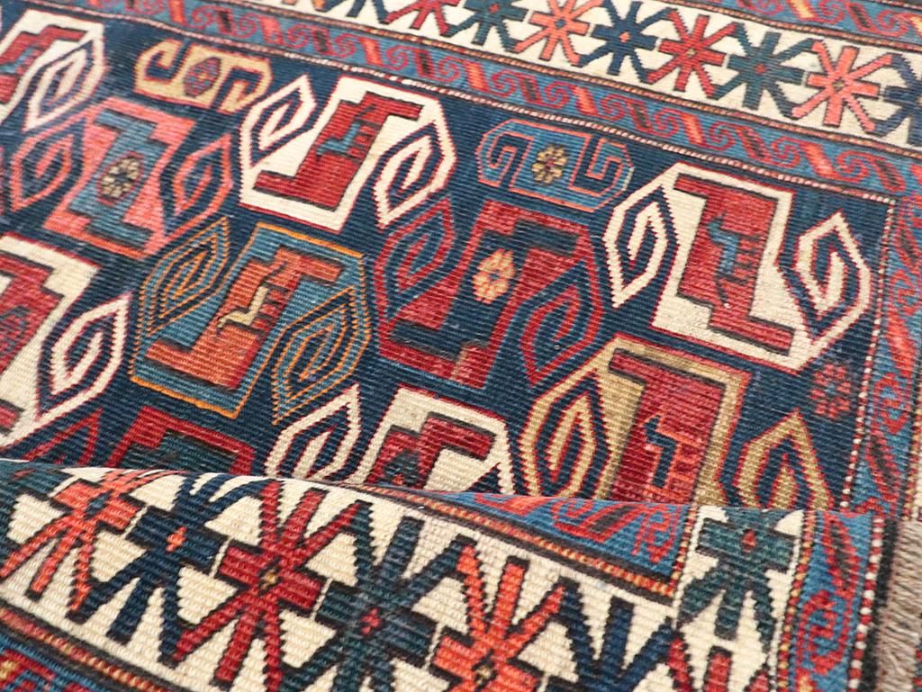 Galerie Shabab Collection Frühes 20. Jahrhundert Kaukasischer Kuba-Wirbelteppich im Angebot 1
