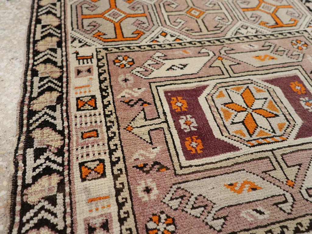 Colección Galerie Shabab Alfombra caucásica Shirvan de principios del siglo XX Rústico en venta