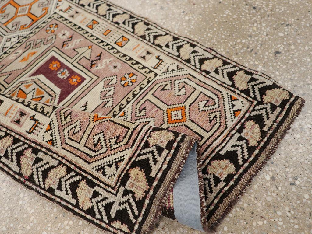 Colección Galerie Shabab Alfombra caucásica Shirvan de principios del siglo XX Lana en venta