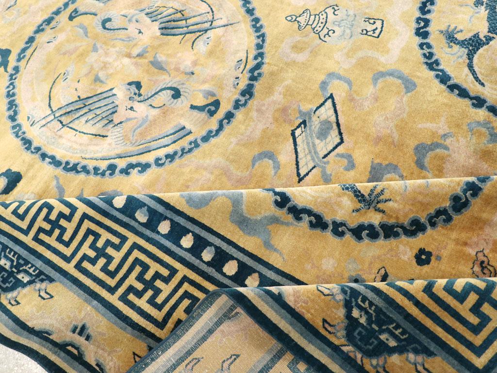20ième siècle Début du 20e siècle, tapis chinois de Pékin de grande taille en vente